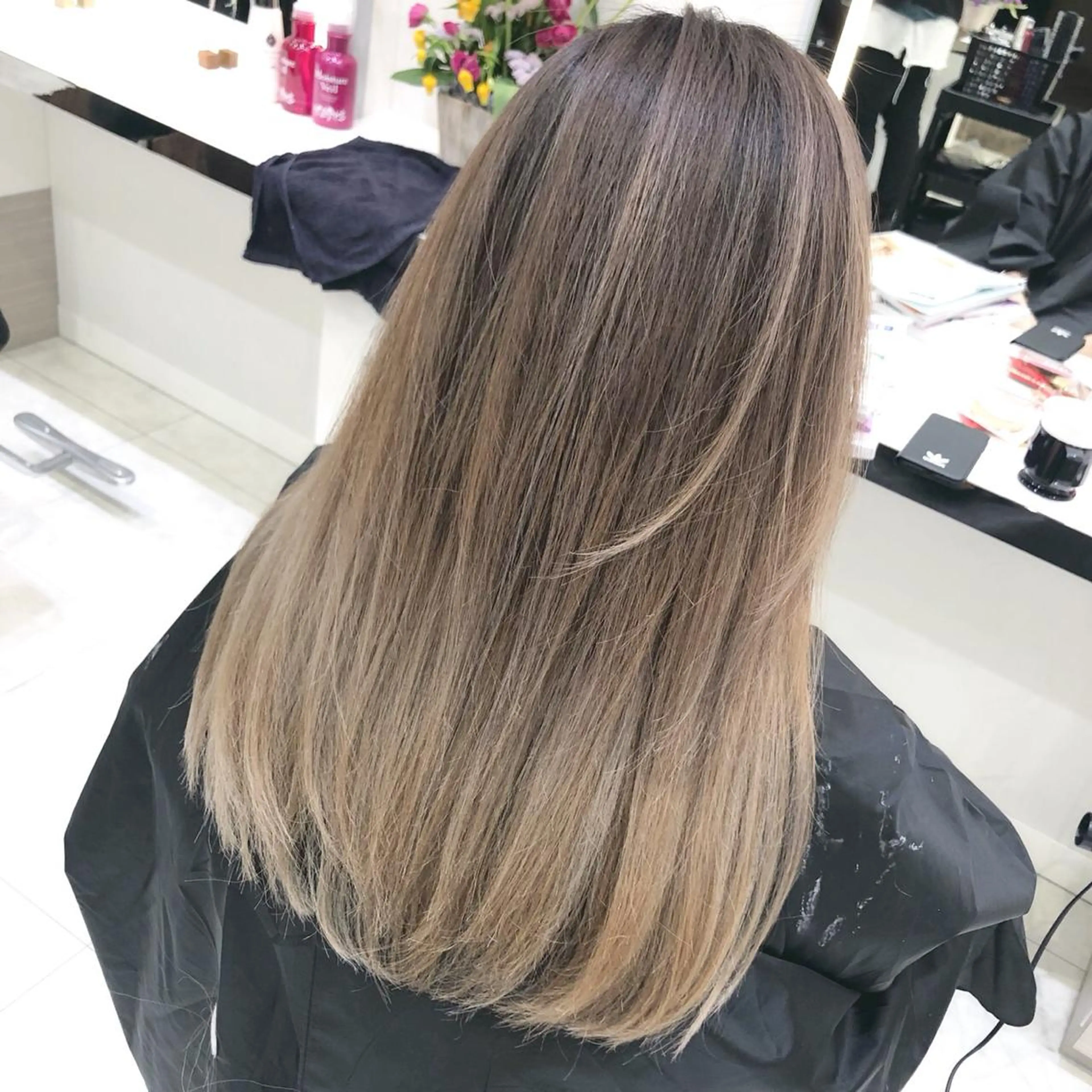 ロング 外国人風カラー 岸 保奈美のヘアスタイル