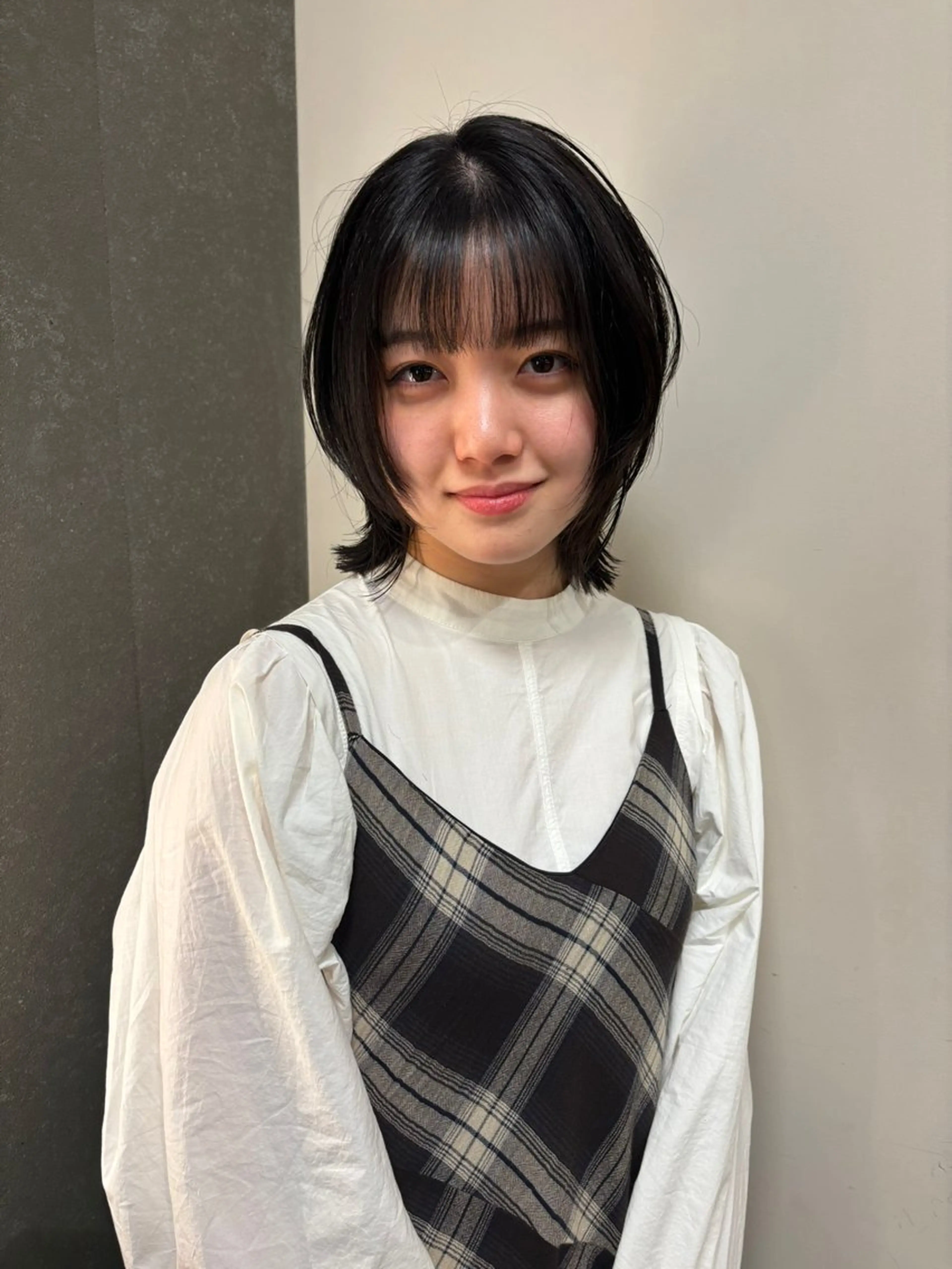 ミディアム ボブ 顔まわりレイヤー レイヤーカット ボブ/ショート カオリのヘアスタイル