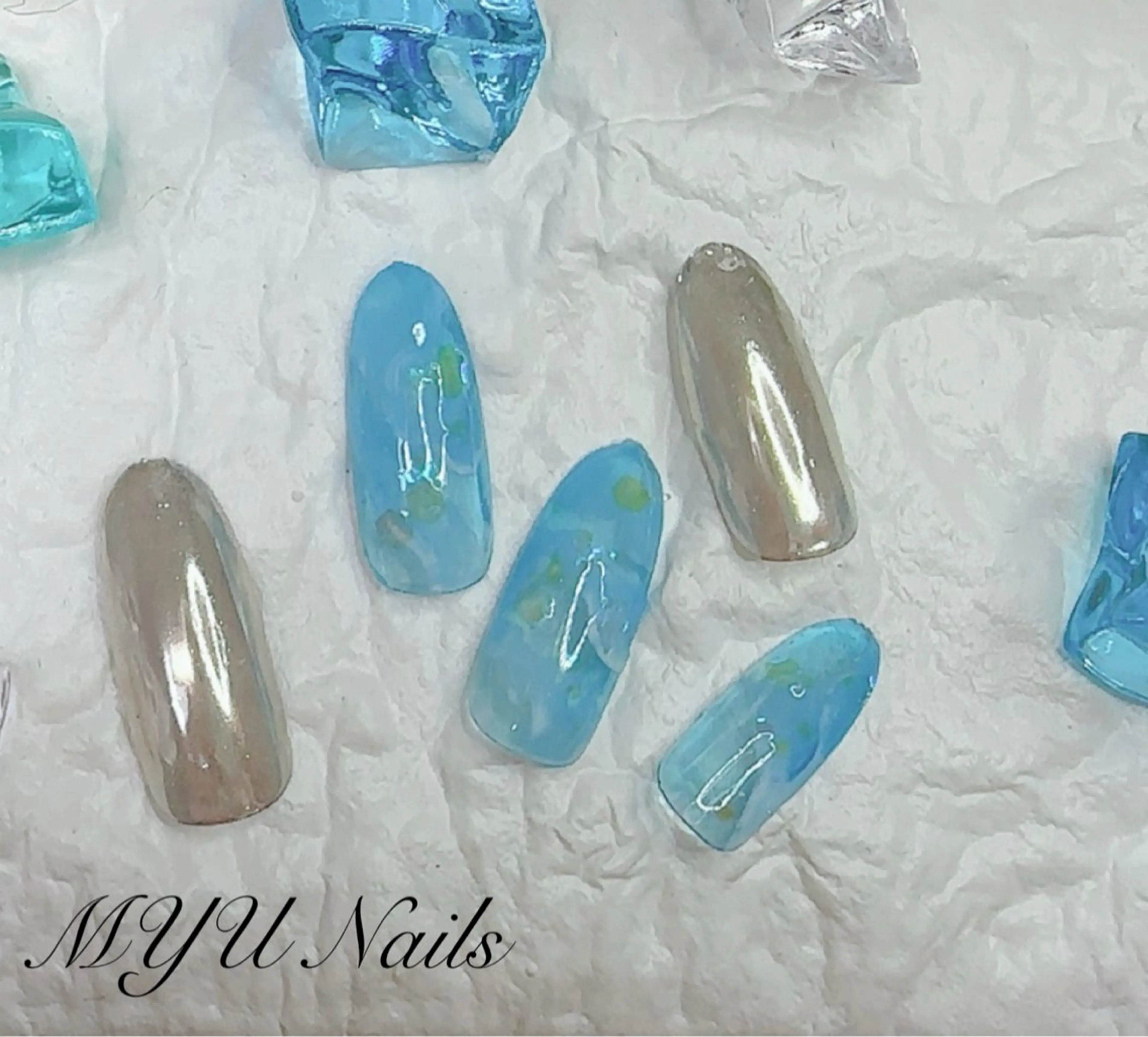 ネイル ジェルネイル 持ち込み パラジェル 夏ネイル ハンドネイル ニュアンスネイル🌈 MYU Nailsのネイルデザイン