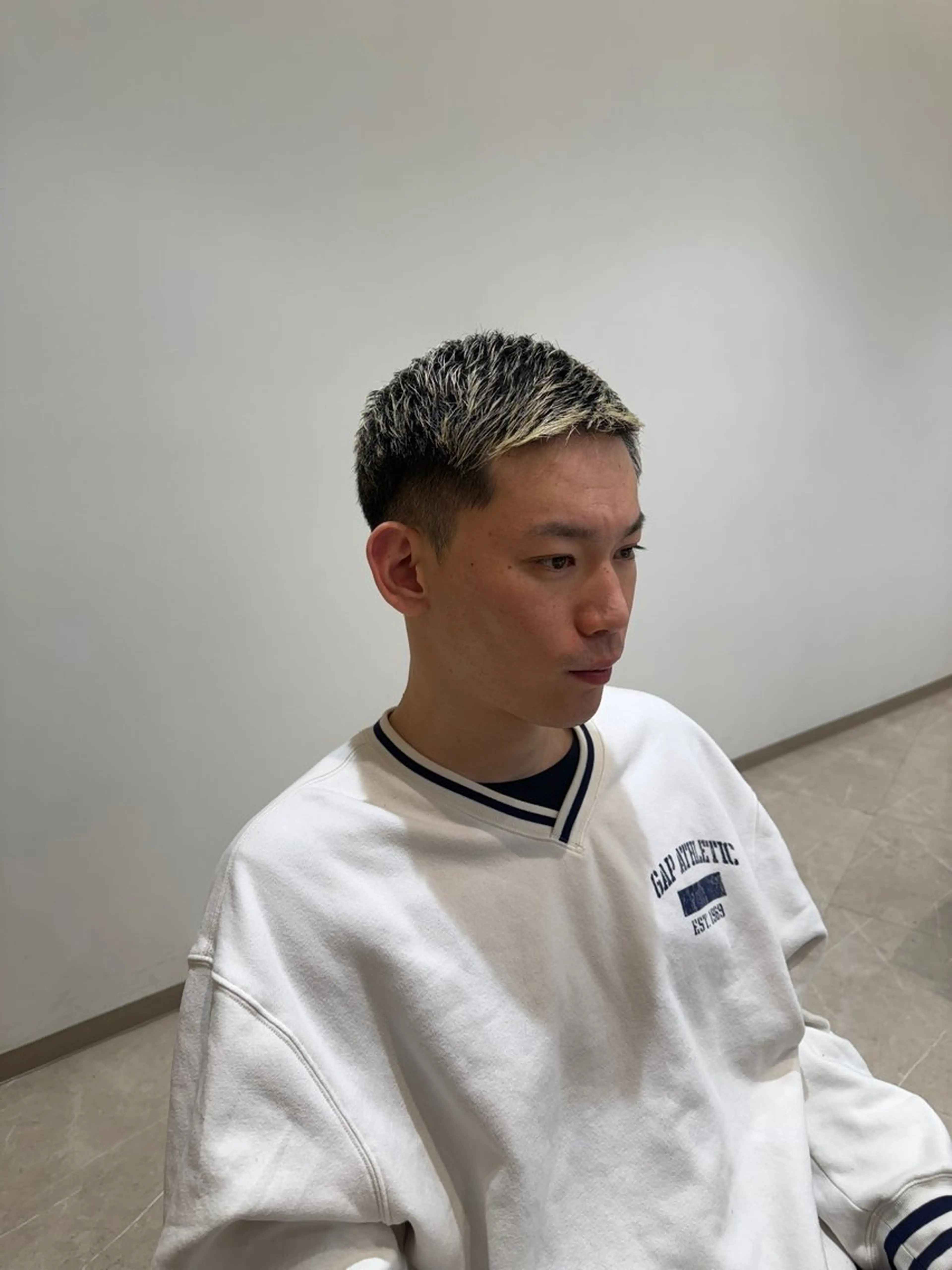 カラー メンズ 大久保 琳冬のヘアスタイル