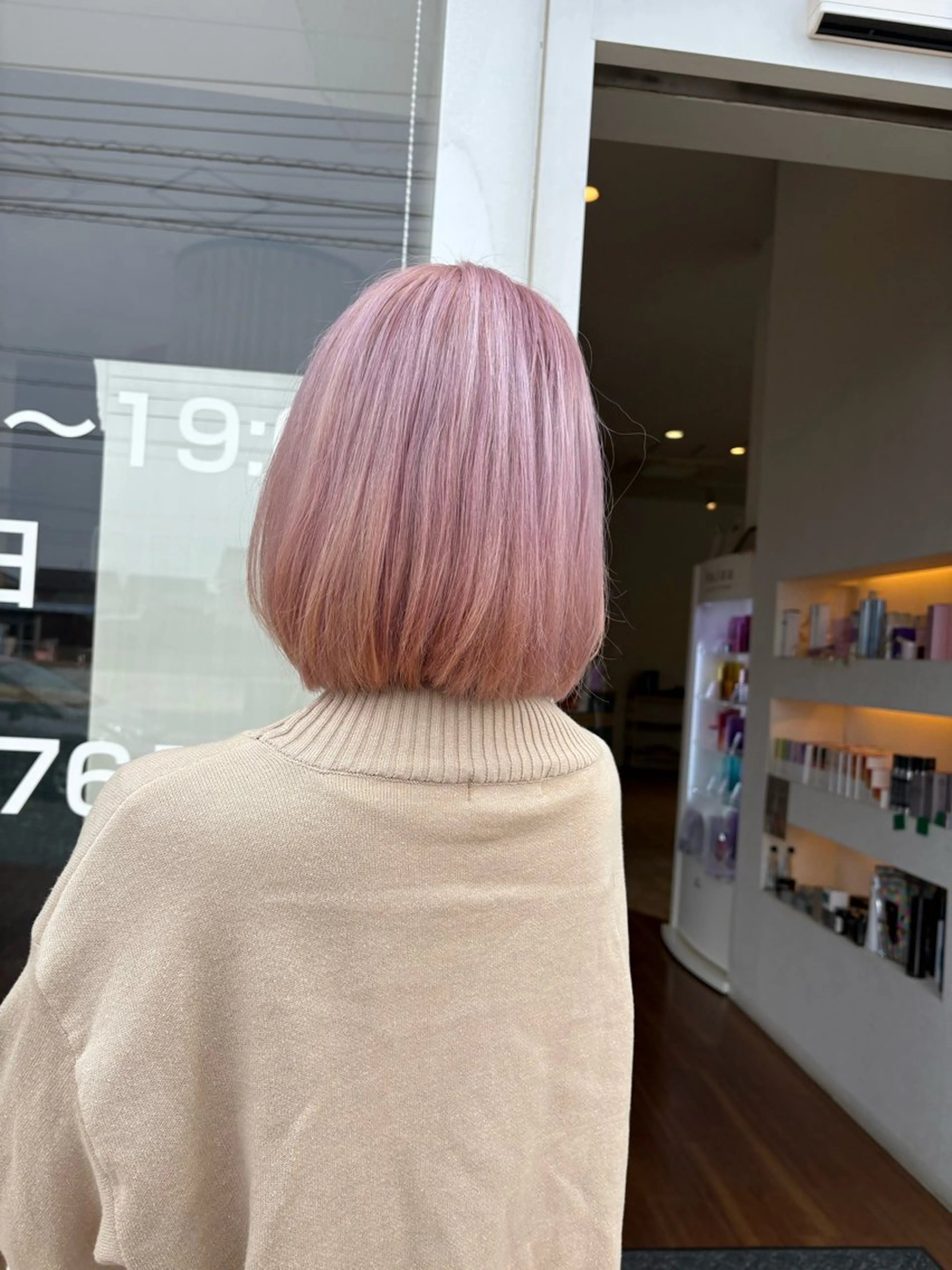 カラー 高橋 彩のヘアスタイル