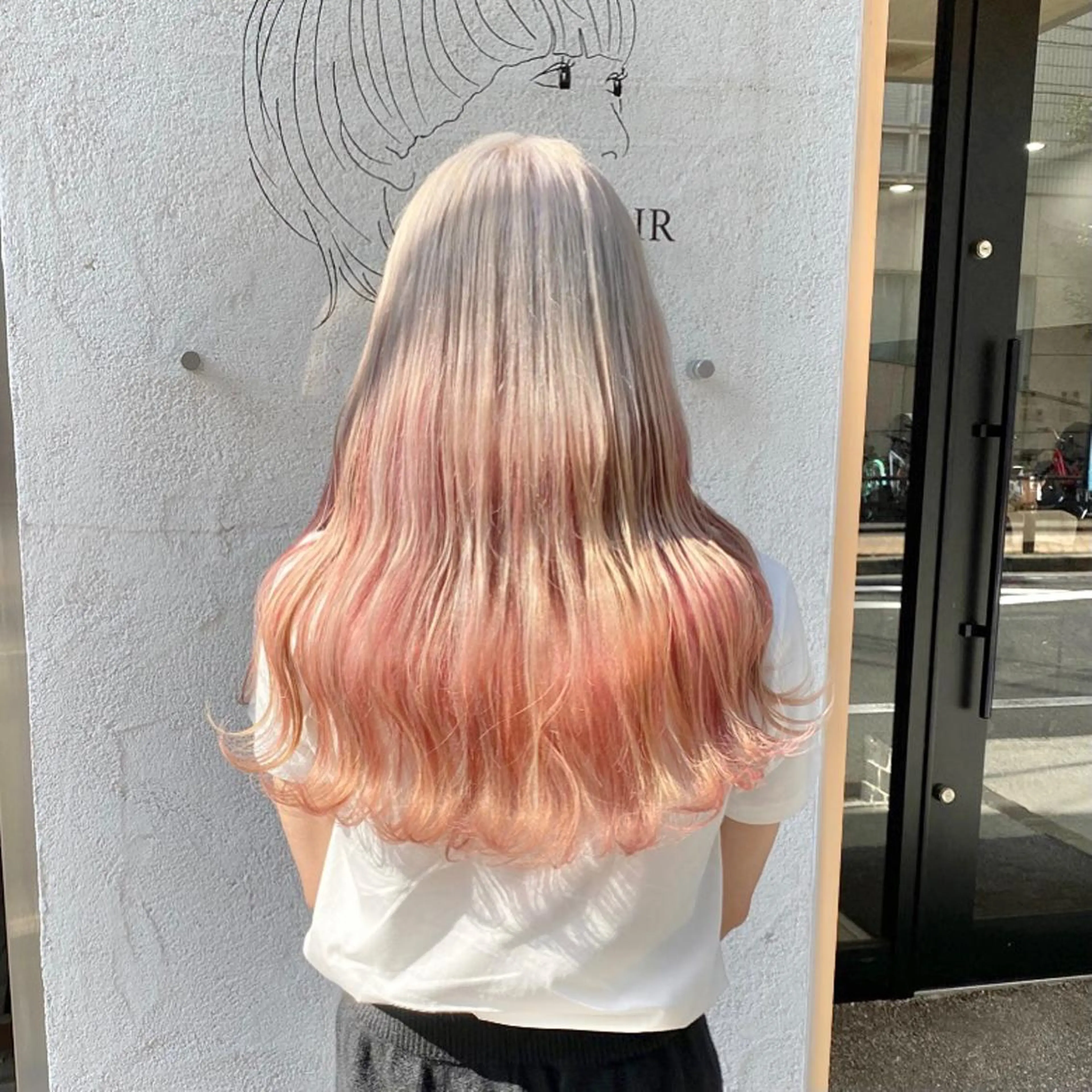 カラー ピンクカラー ブリーチカラー よねだまことのヘアスタイル