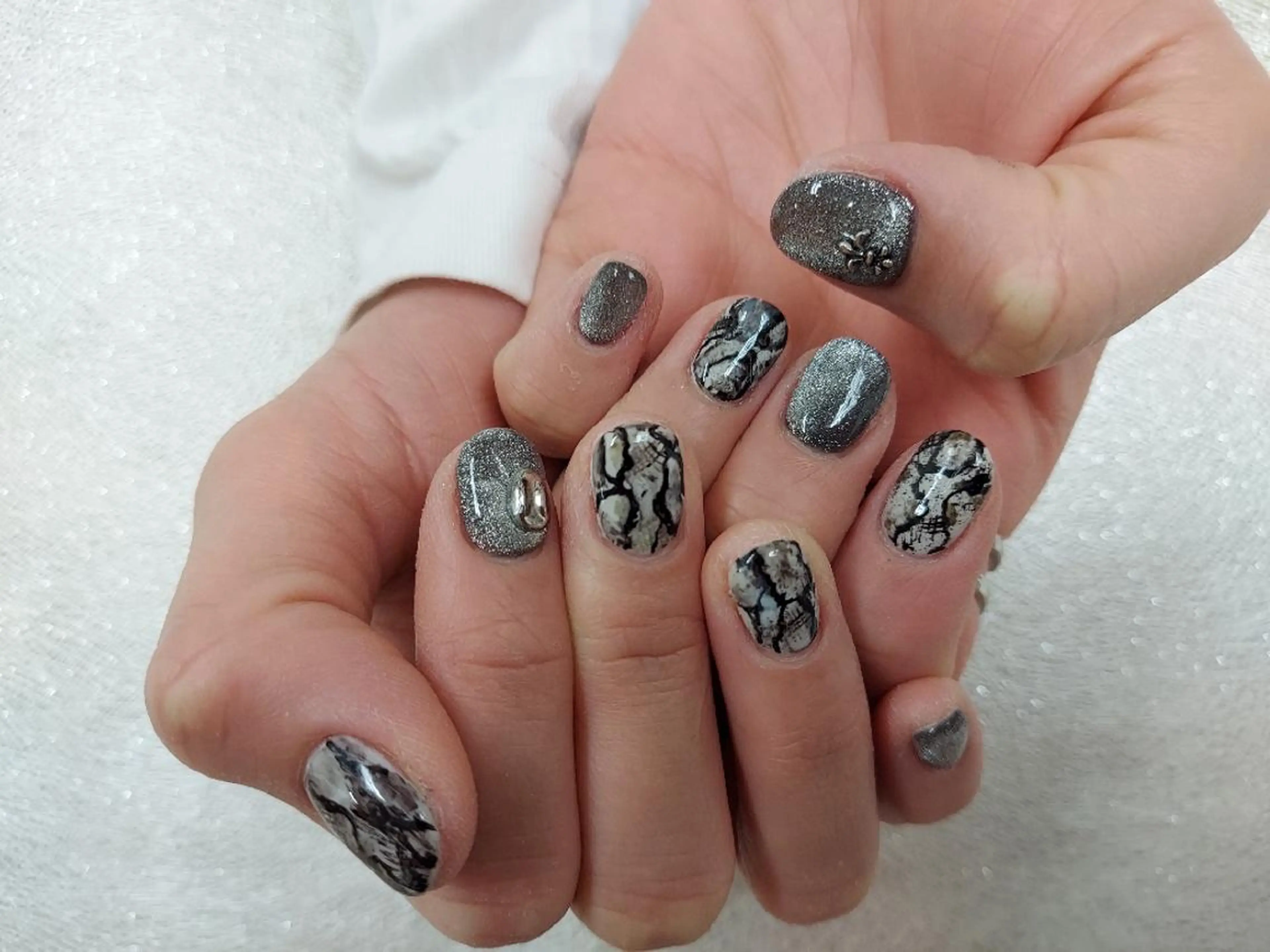 ネイル アートネイル ジェルネイル 持ち込み ニュアンスネイル パラジェル 河野ちえ (雑誌掲載サロン)のネイルデザイン