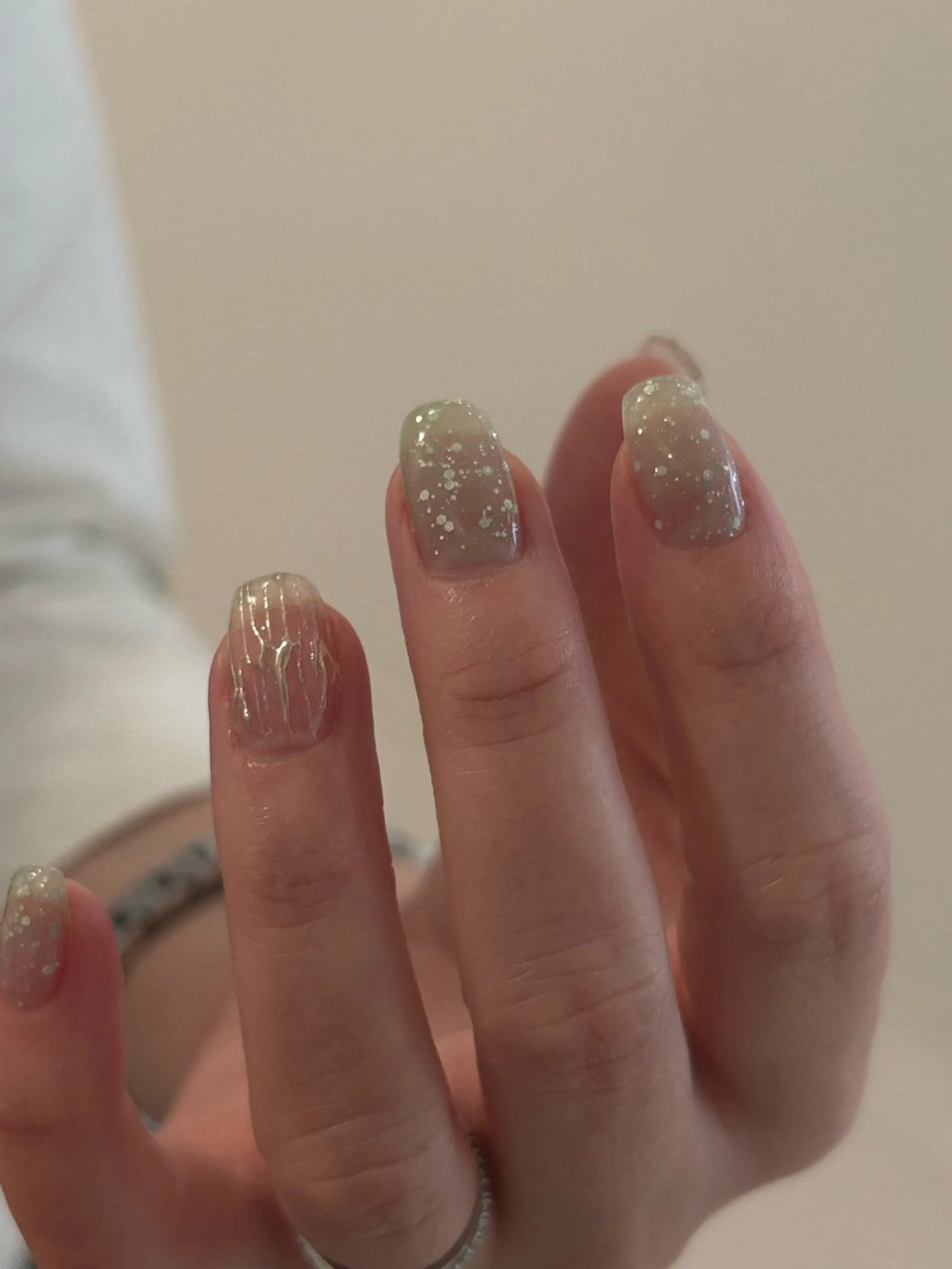 ネイル DEEokazaki momona.Gのネイルデザイン