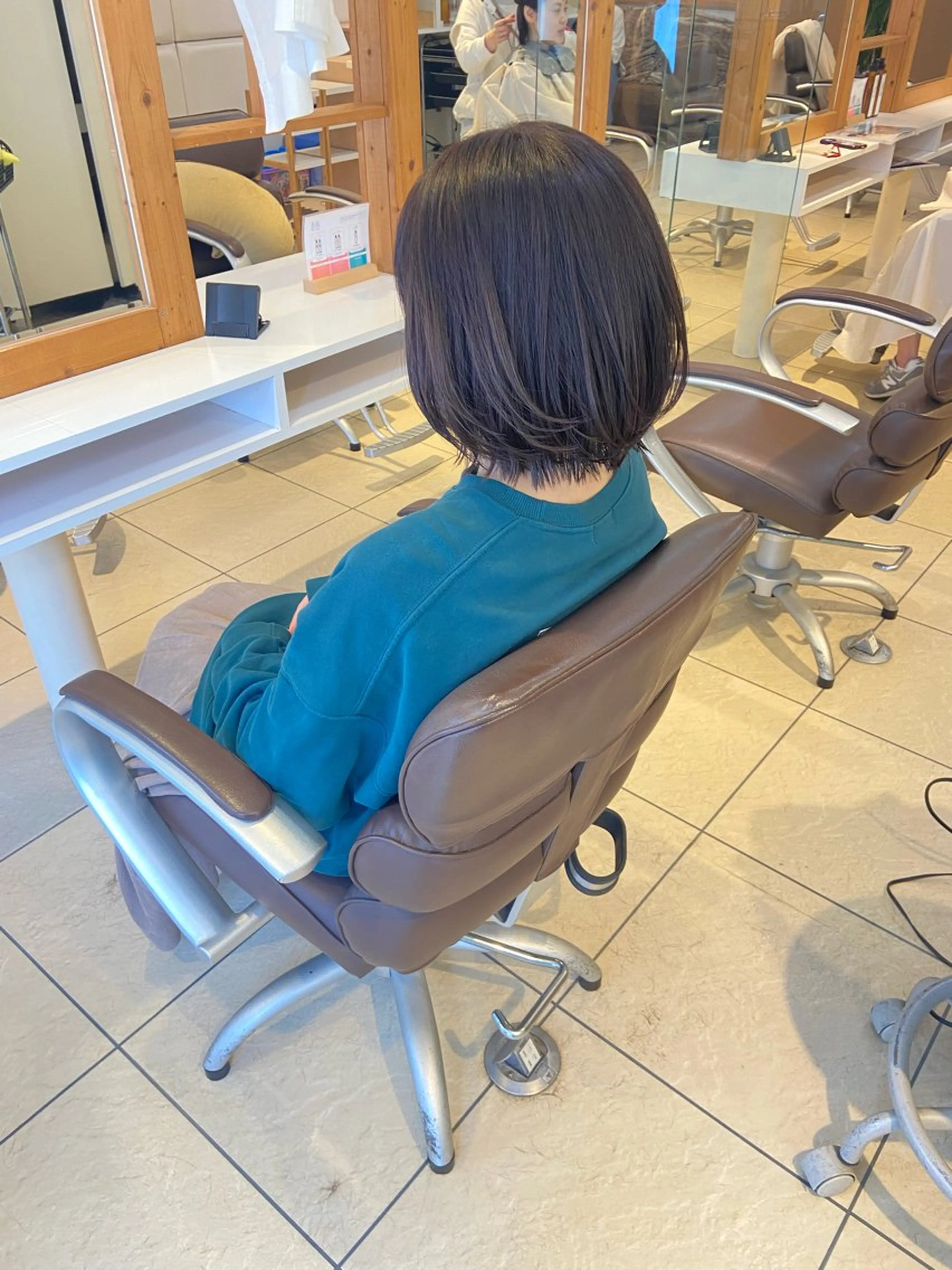 ショート ボブレイヤー ボブ レイヤーカット 青山 光のヘアスタイル