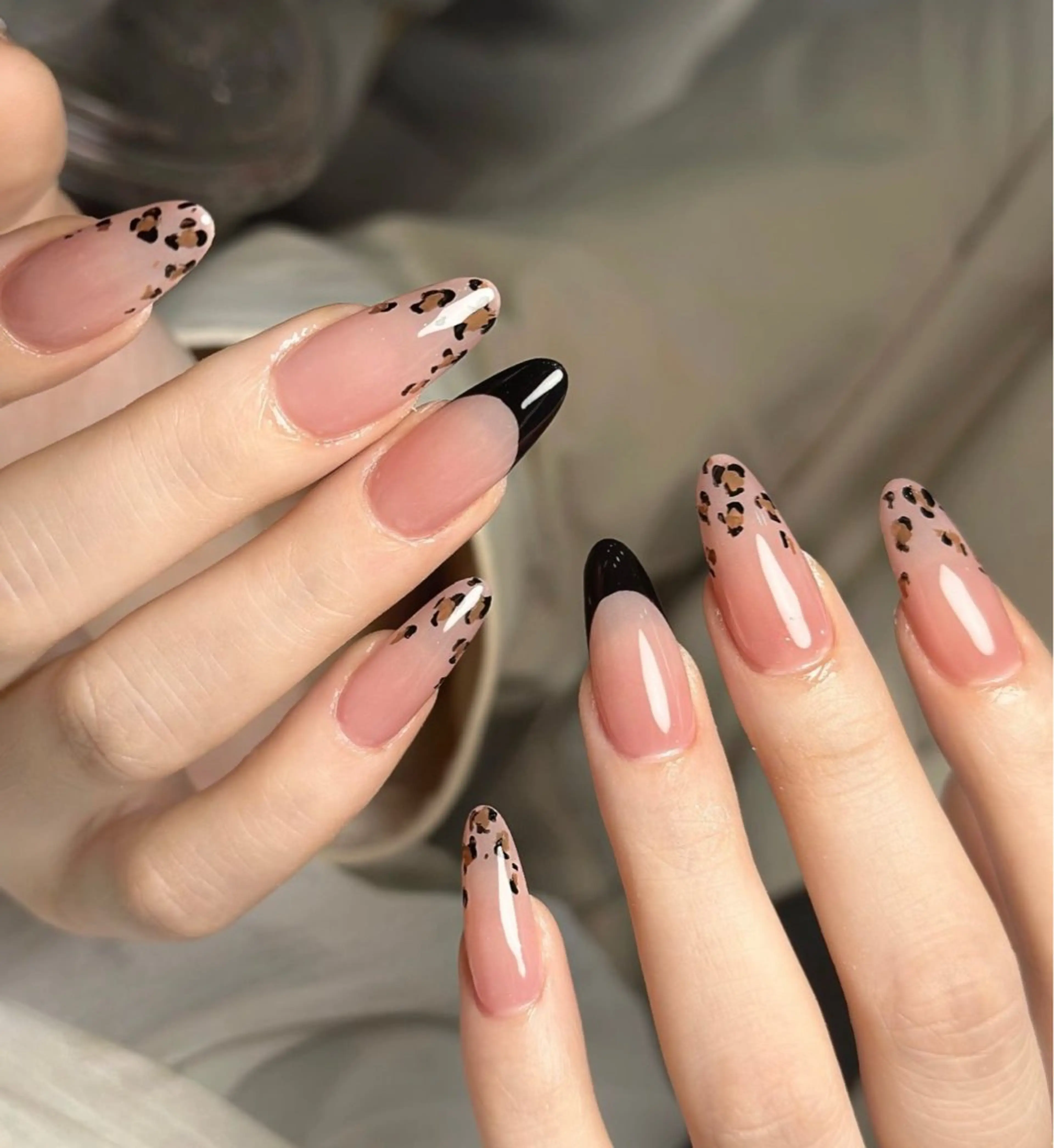 ネイル ハンドネイル 🎀PG🩵 ネイルサロンのネイルデザイン