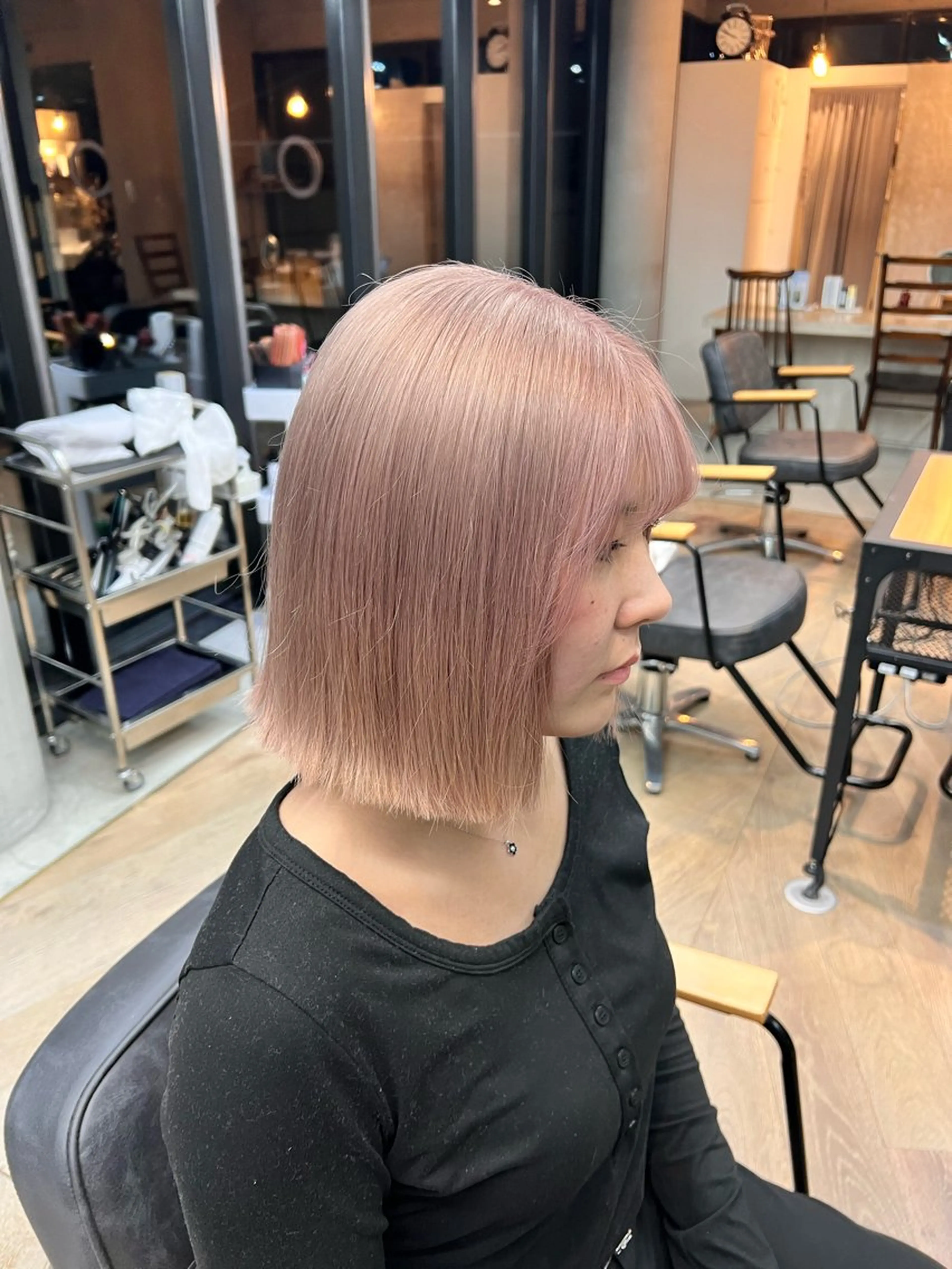 ショート カラー ピンクカラー ボブ オオバヤシ マホのヘアスタイル