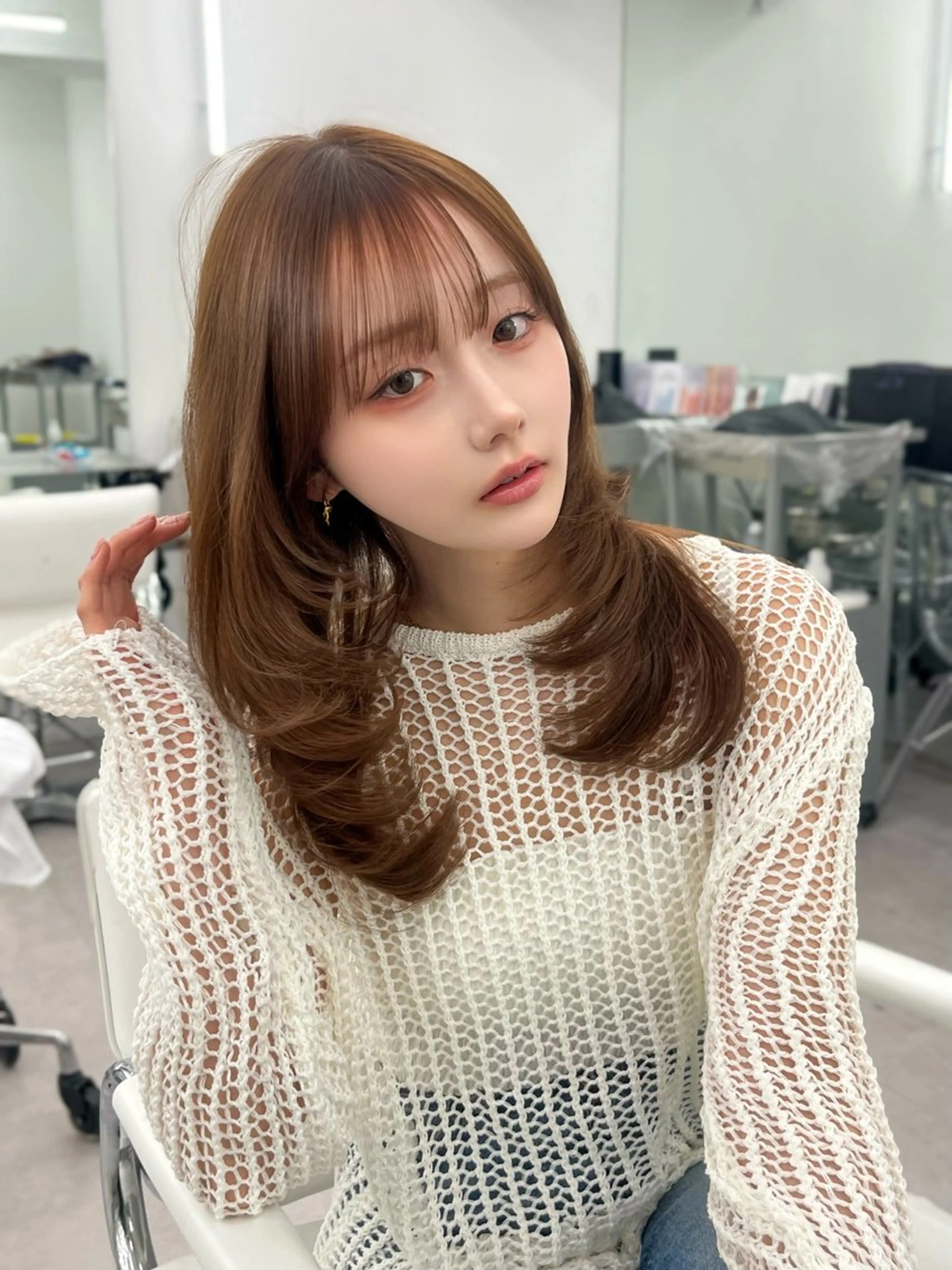 ロング カラー ベージュカラー オリーブベージュ 顔まわりレイヤー ハイレイヤー 韓国風ヘア カット ヘアカラー トリートメント 透明感カラー✨🩵 韓国ヘアkanatoのヘアスタイル