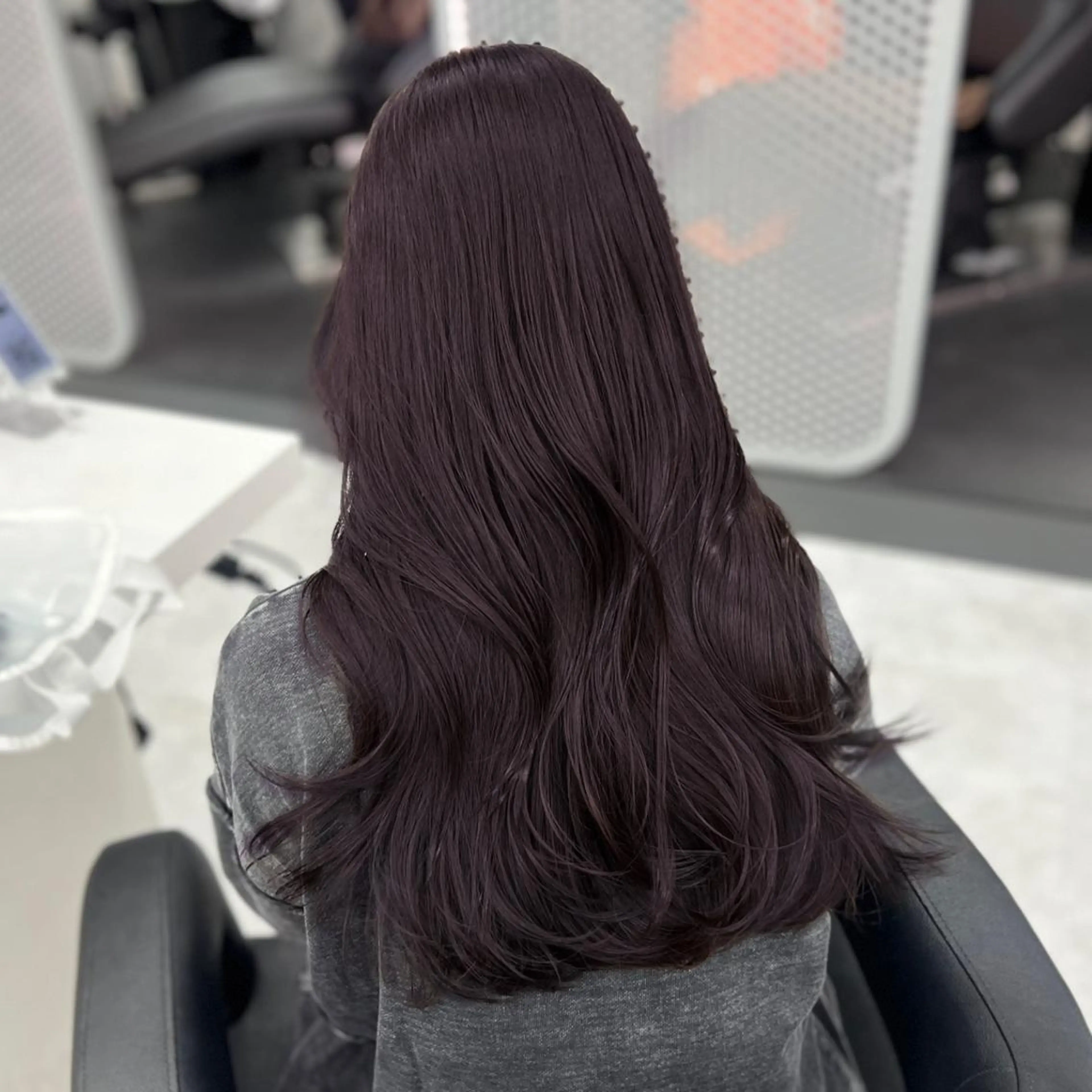 カラー 透明感ラベンダー/ レイヤー/表参道のヘアスタイル