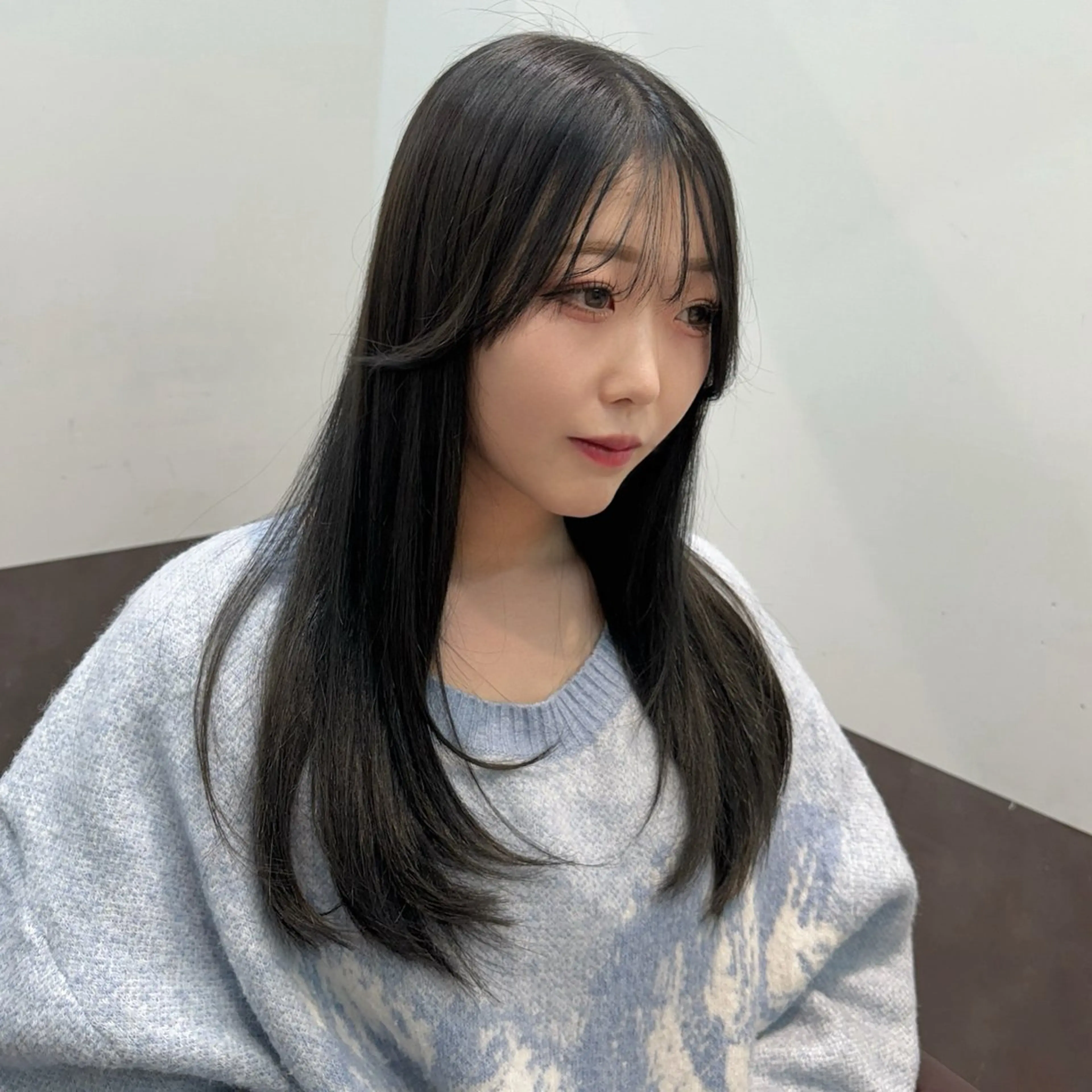 ミディアム レイヤーカット カット ヘアカラー トリートメント 顔周りレイヤー/新宿 /モテ艶カラー/航介のヘアスタイル
