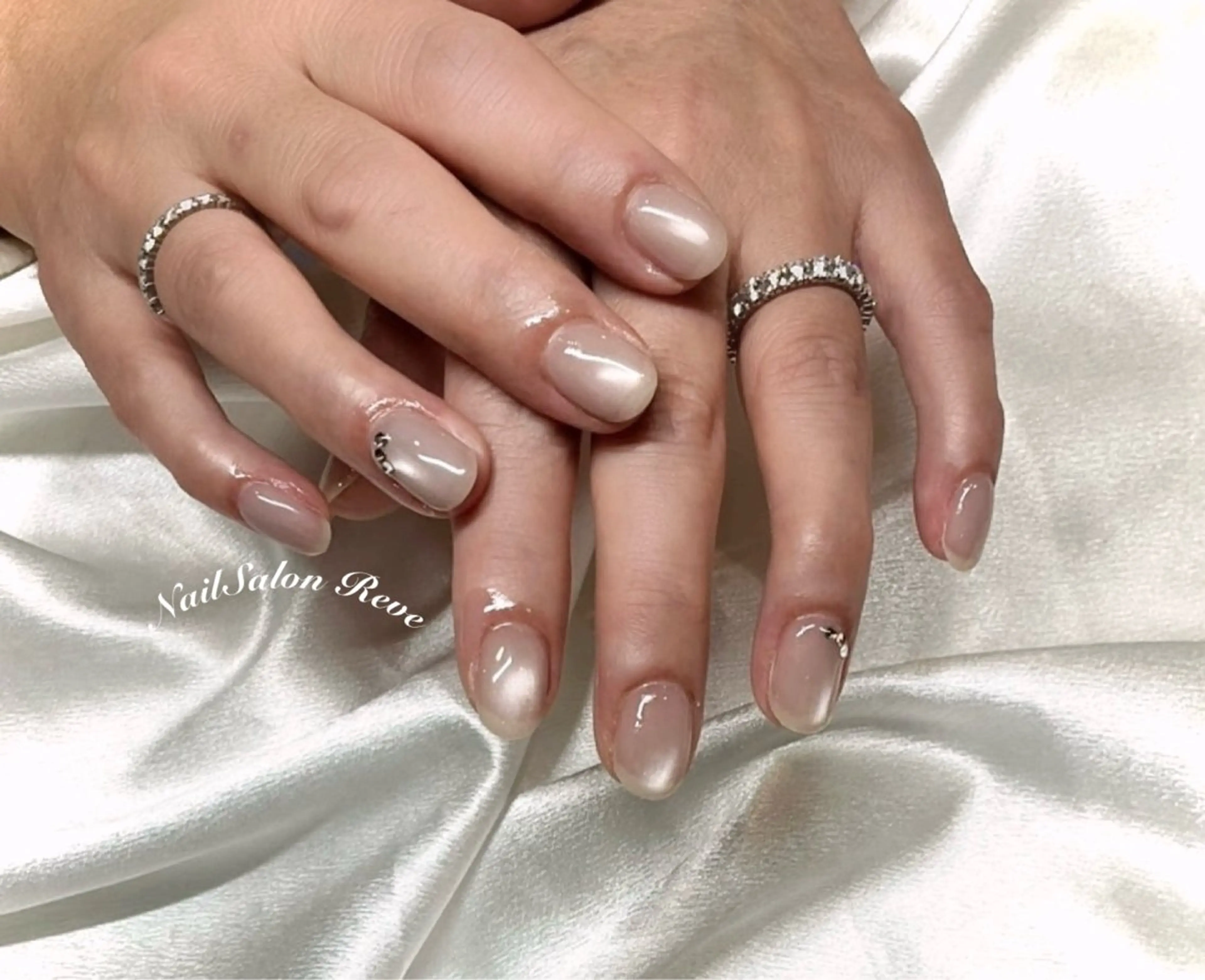 ネイル マグネットネイル ハンドネイル NailSalon Reveのネイルデザイン