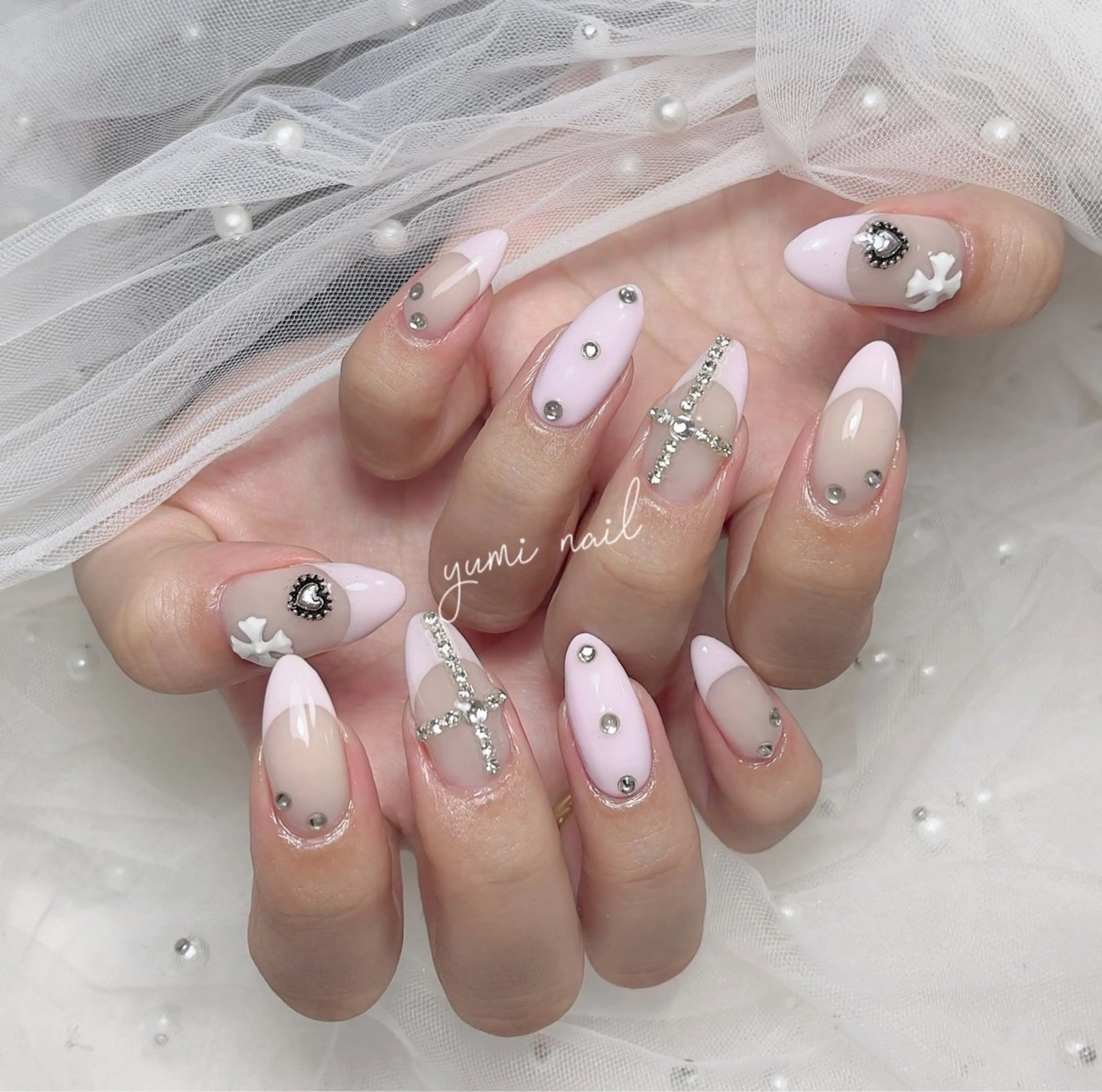 ネイル 𝐲𝐮𝐦𝐢🎀 長さ出しデザイン専門のネイルデザイン