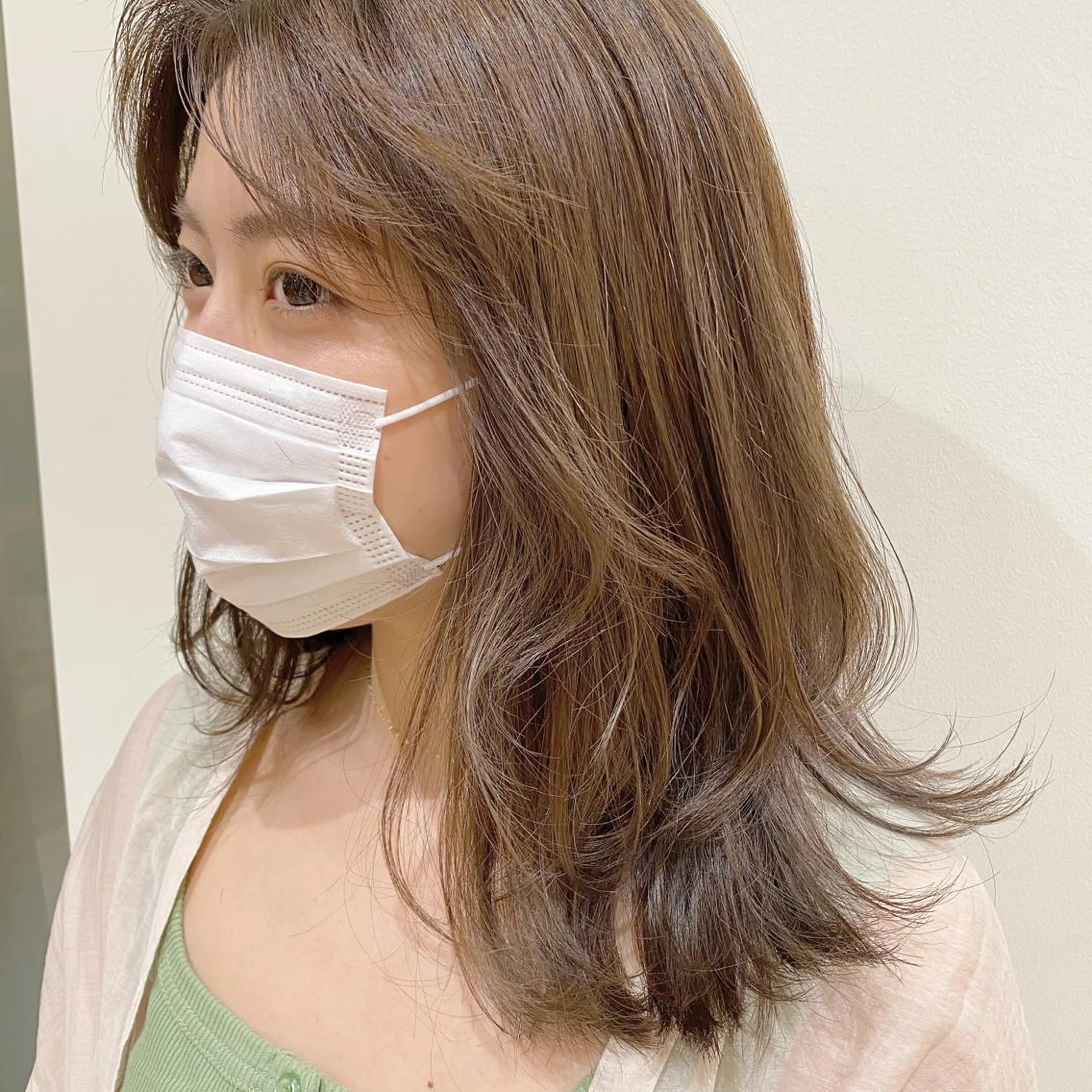 ミディアム カラー パーマ ヘアアレンジ メンズ キッズ ネイル マツエク・マツパ モリモト サナのヘアスタイル