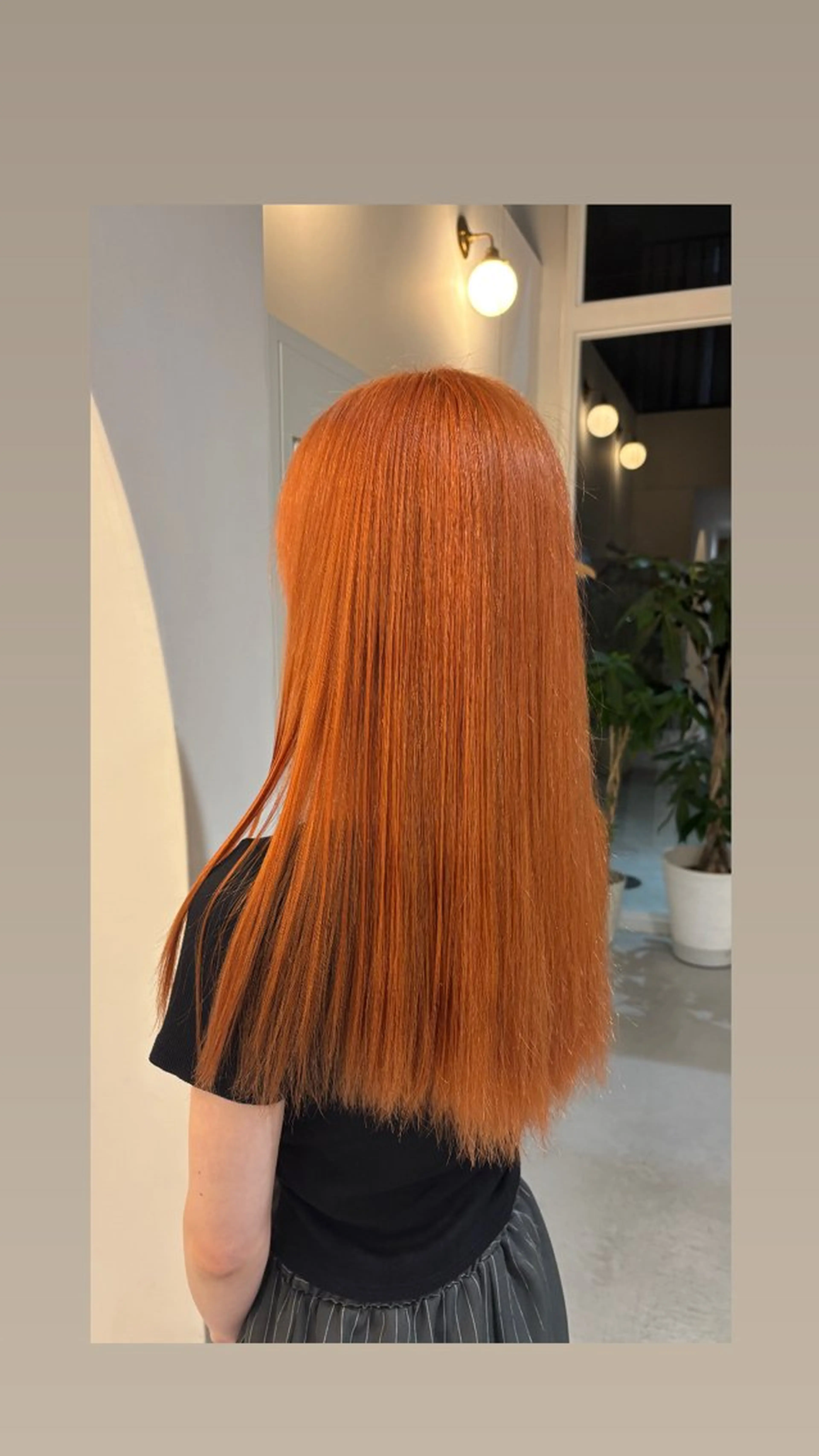 ロング カラー ブリーチ オレンジ ヘアカラー 彦坂 柚羽のヘアスタイル