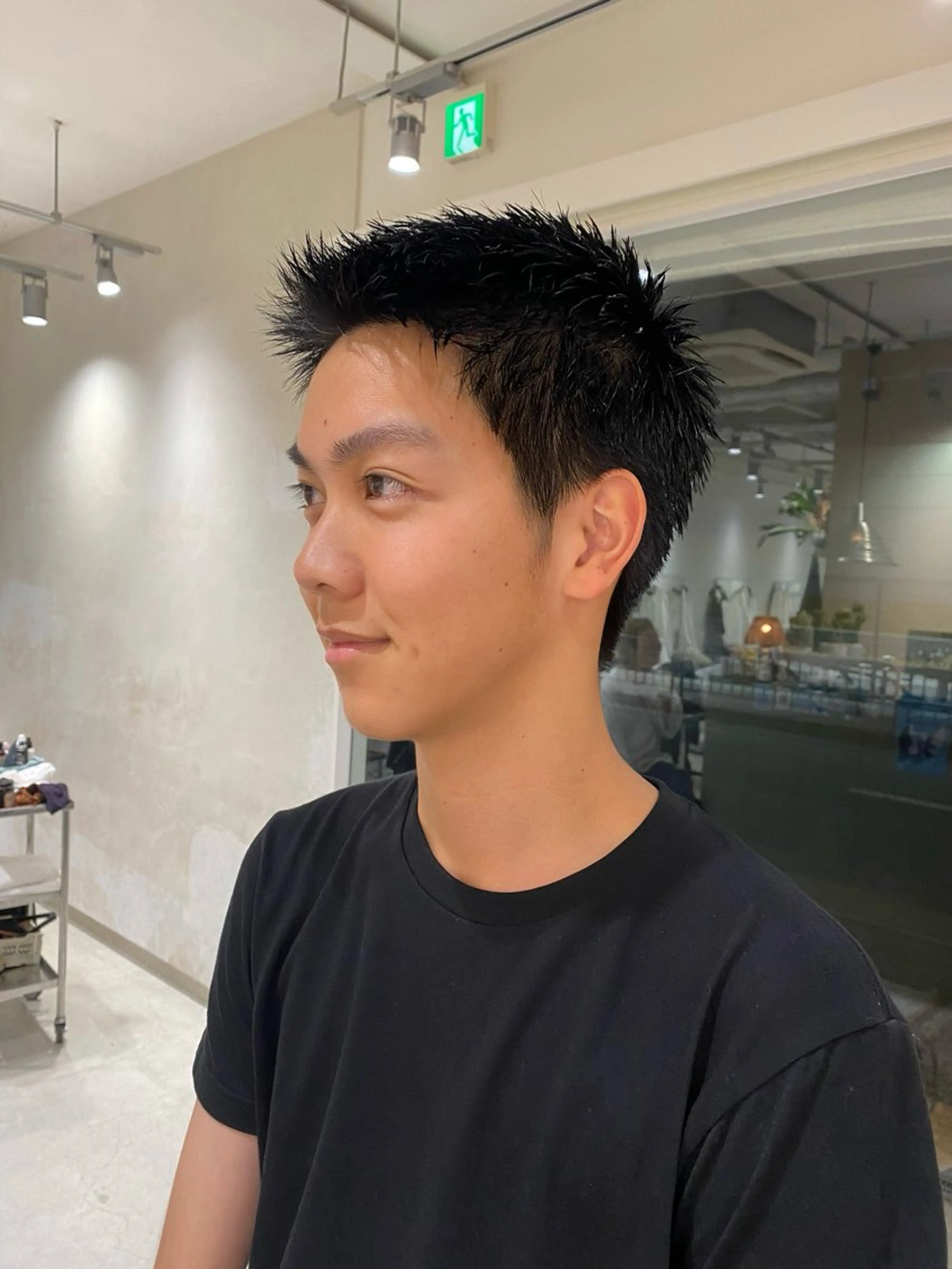 ショート 寺尾 遥のヘアスタイル