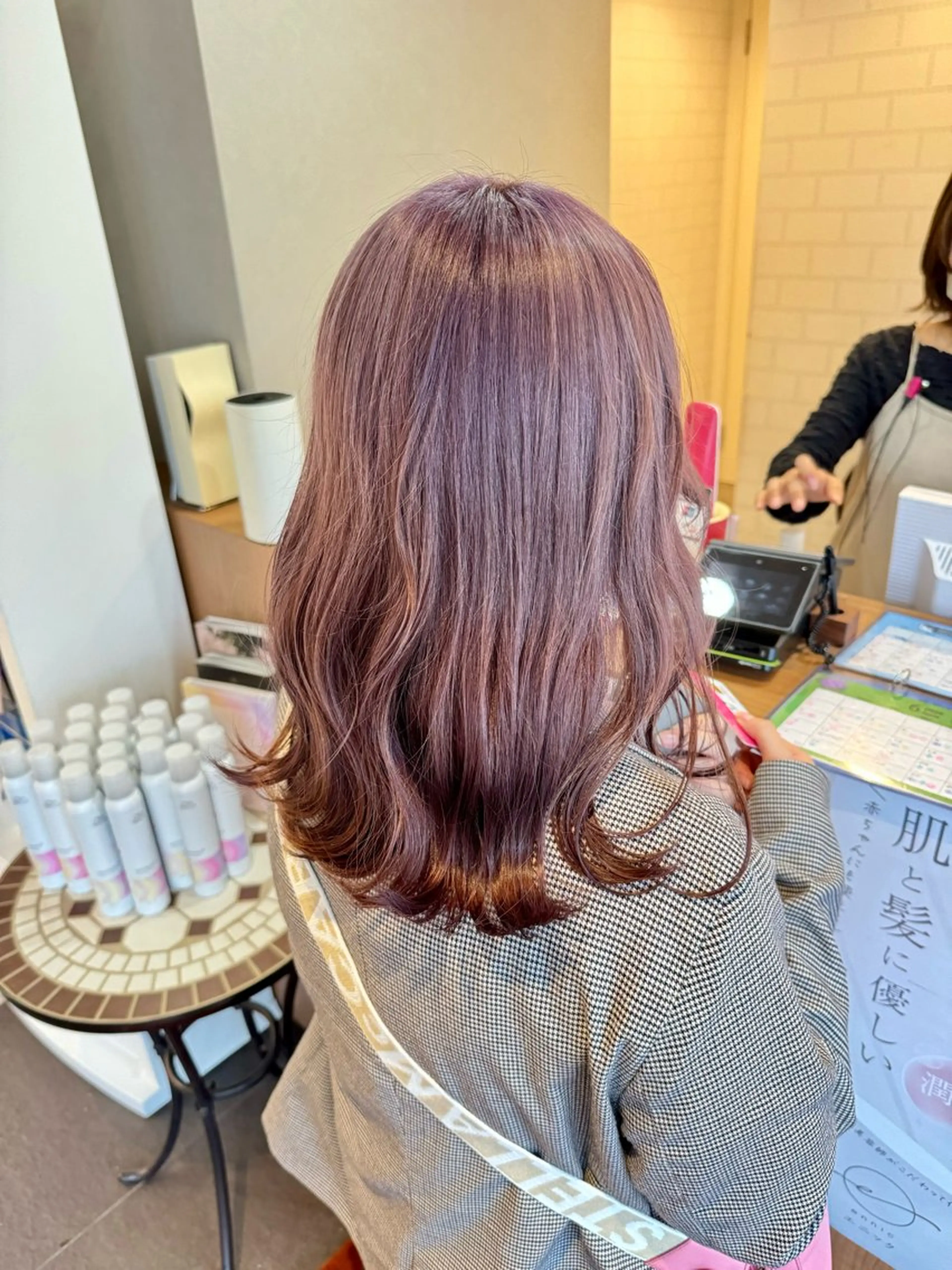 セミロング カット ヘアカラー トリートメント 💎髪質改善💎艶髪 💎ブリーチ💎津村のヘアスタイル