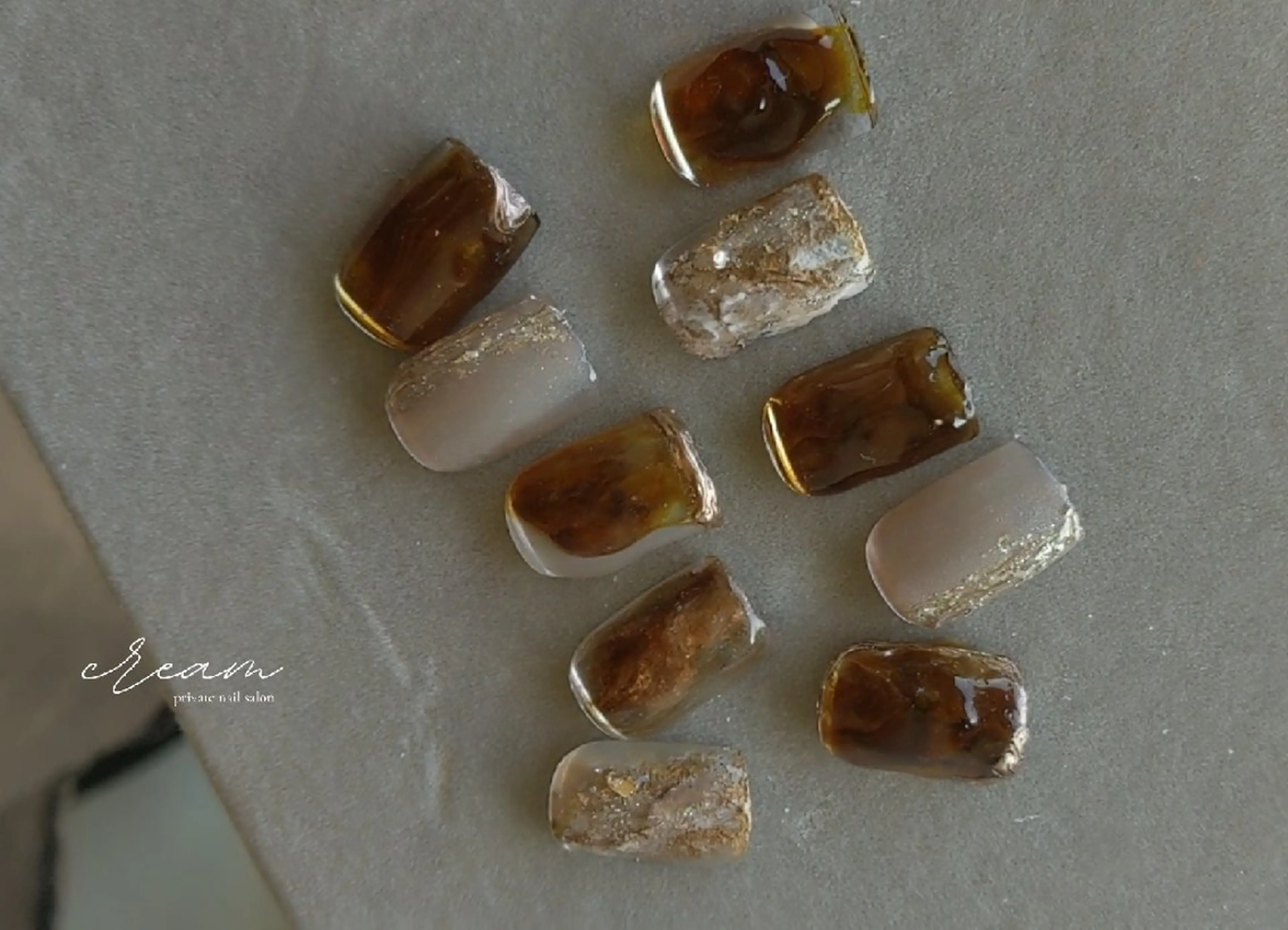 ネイル べっ甲ネイル ニュアンスネイル ハンドネイル cream. nailのネイルデザイン