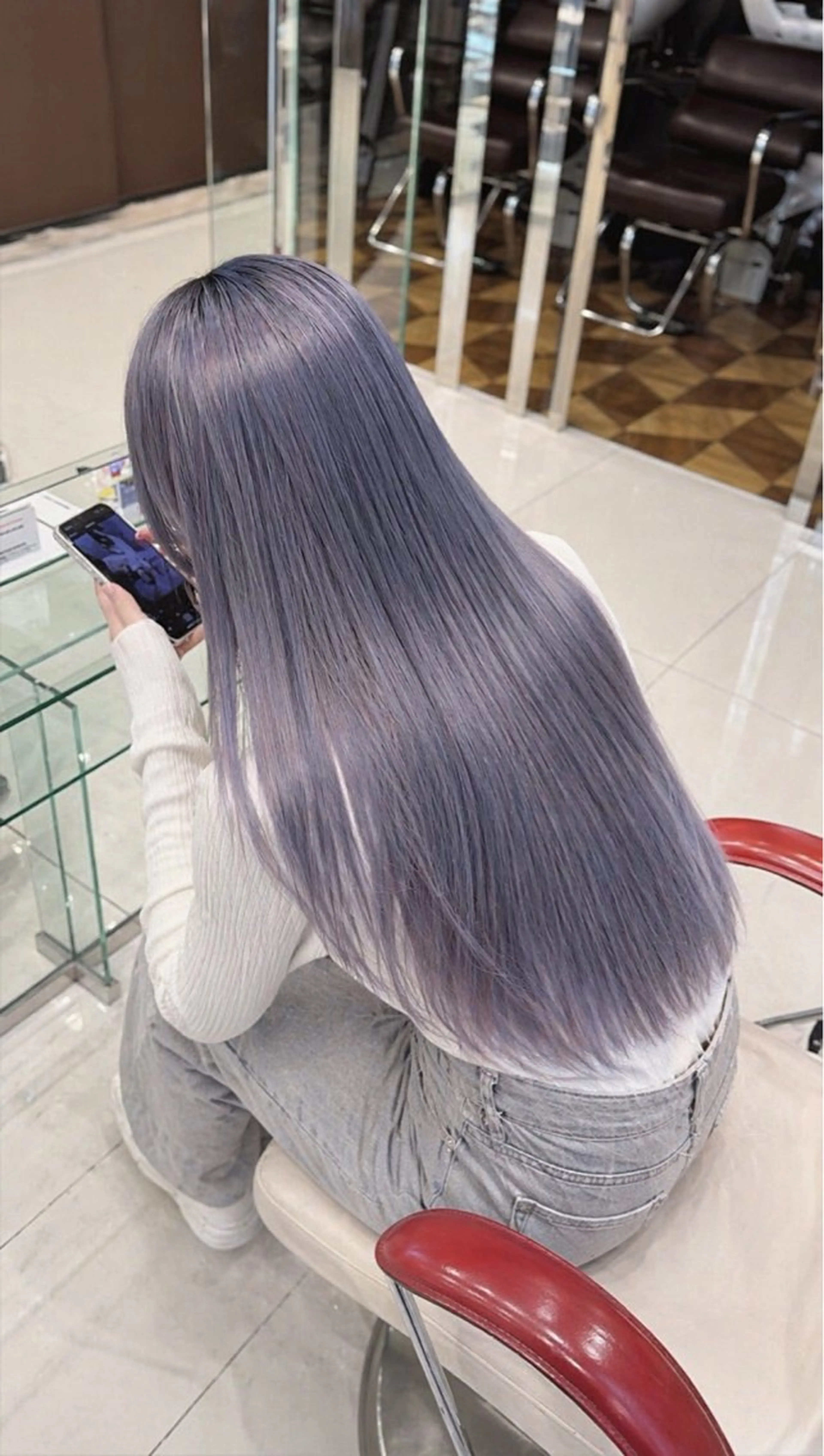 カラー シルバー ヘアカラー 🥀ブリーチ特化/ 赤髪/ゆうしん🥀のヘアスタイル