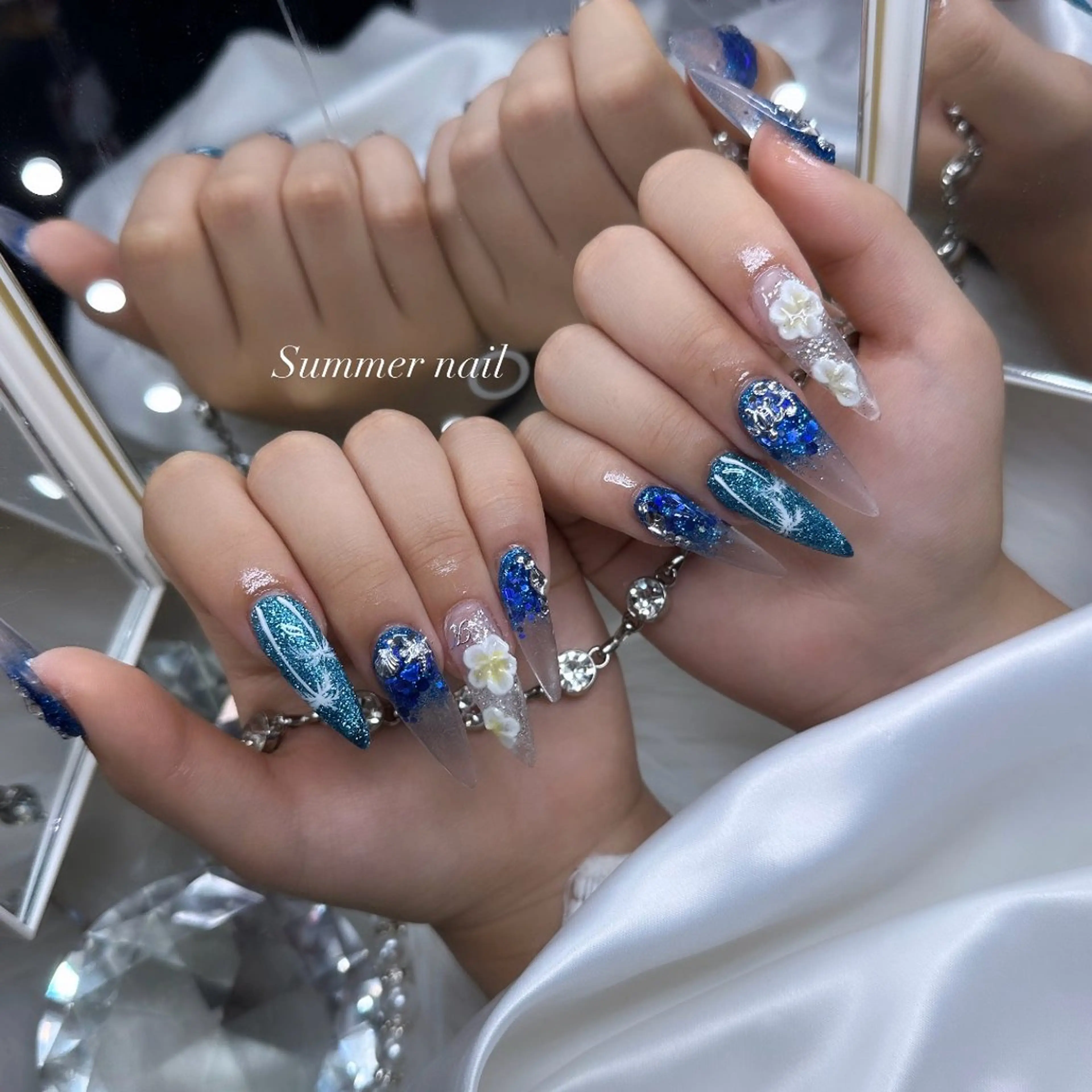 ネイル 加納 莉音のネイルデザイン