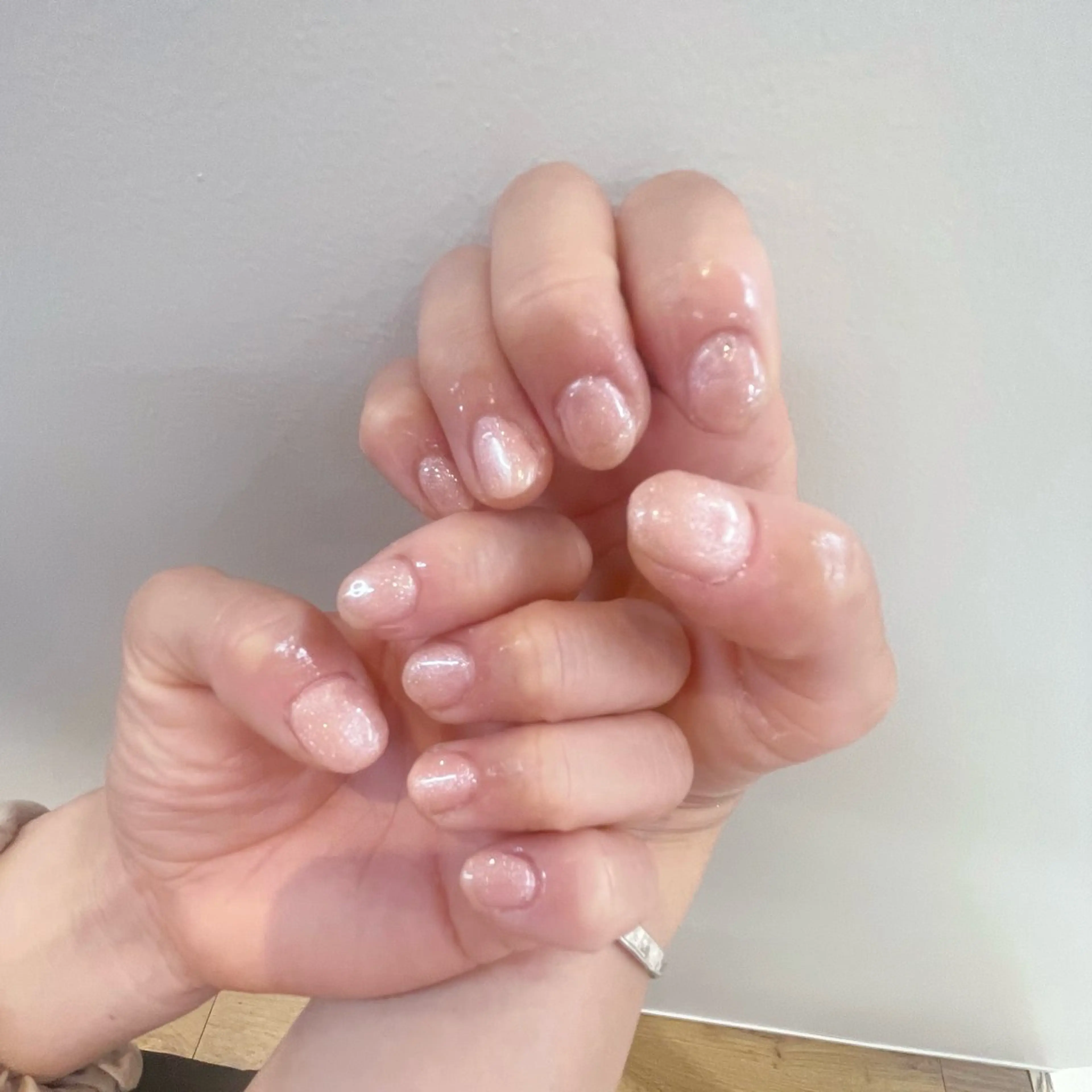 ネイル キラキラネイル ワンカラーネイル hinano DEE nailのネイルデザイン