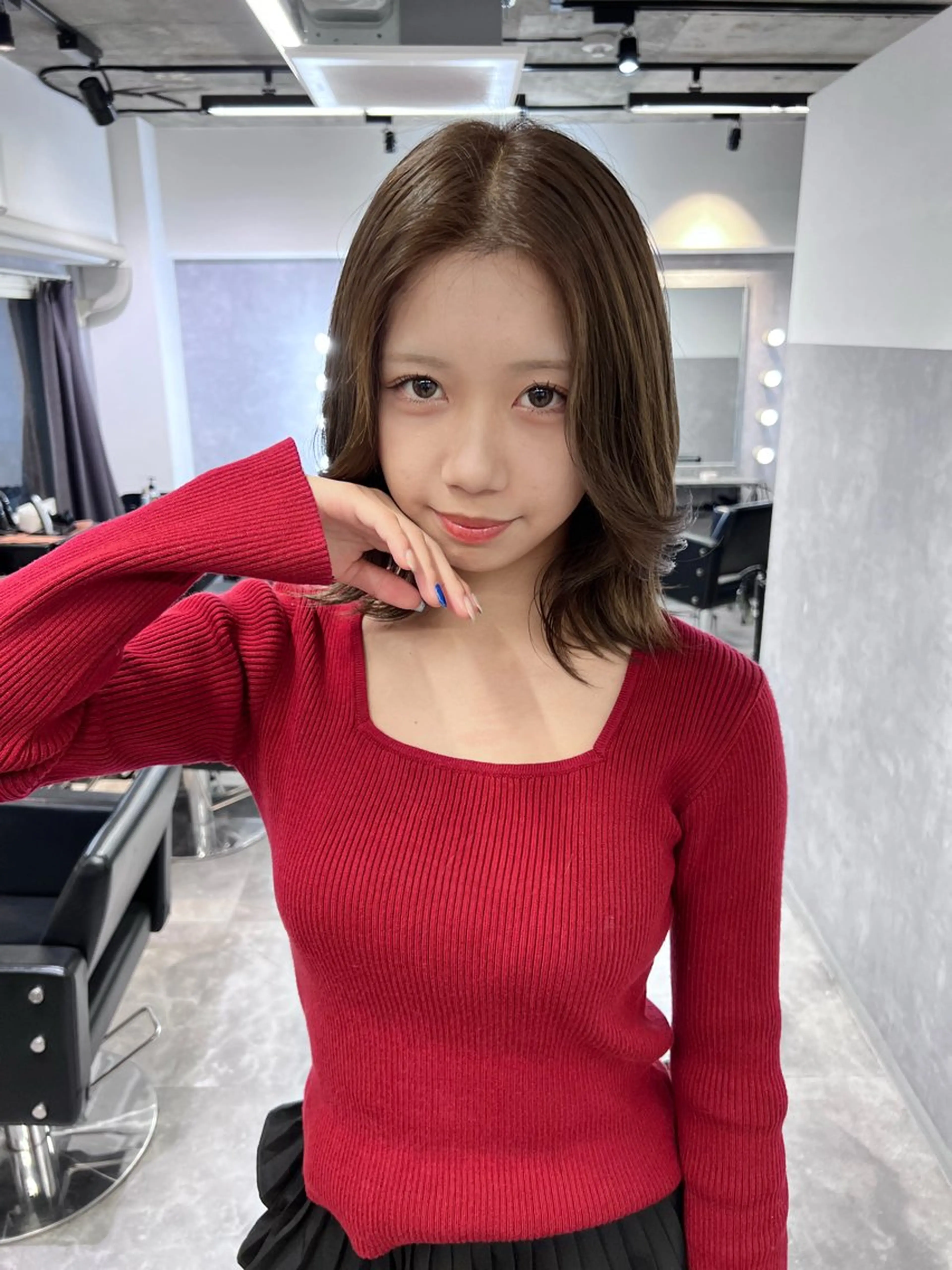 ミディアム カラー 黒髪 ブリーチ 透明感カラー 顔周りカット レイヤーカット 透明感/レイヤー 🇰🇷tomonaのヘアスタイル