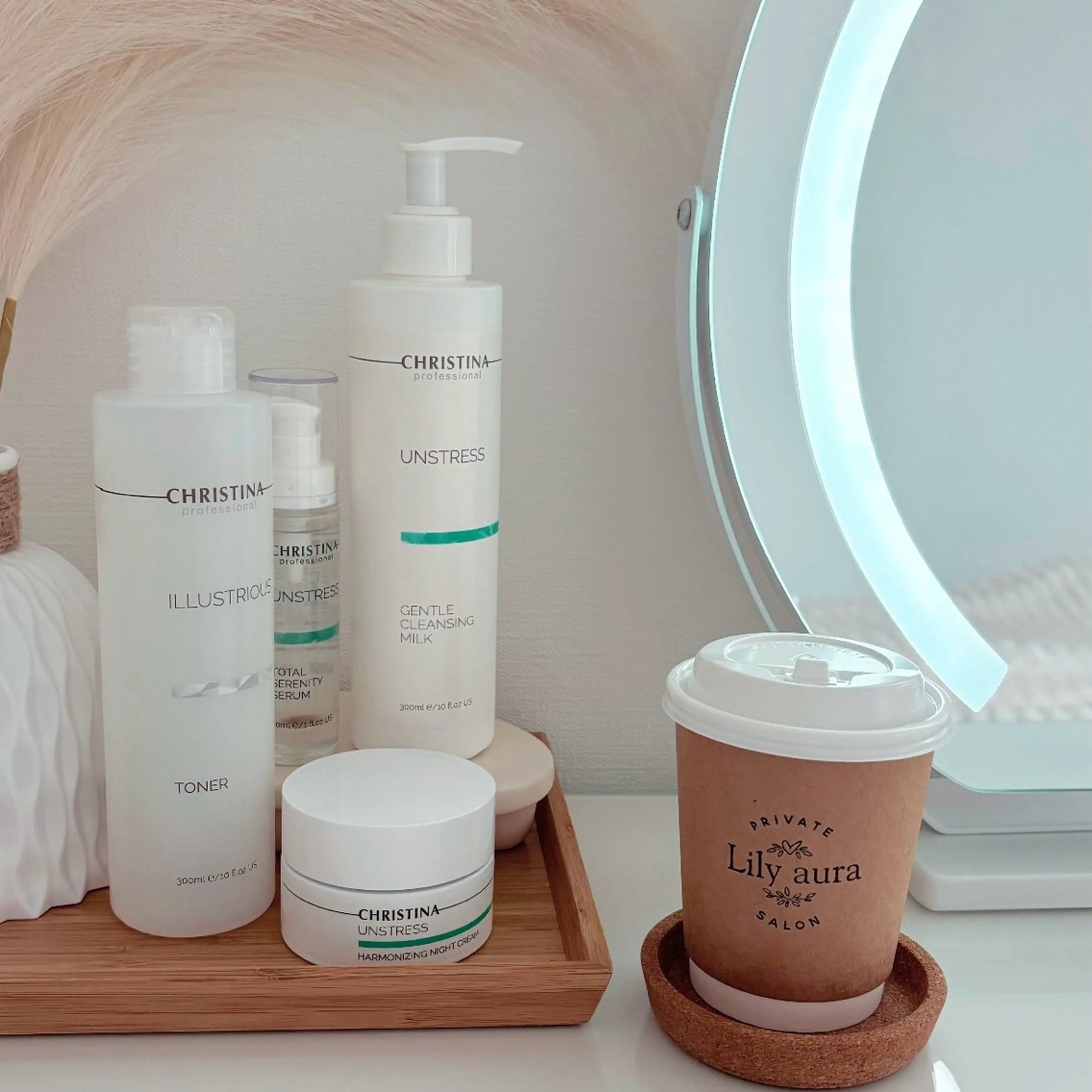 ニキビ/敏感肌/乾燥 Lilyauraのエステ・リラクイメージ