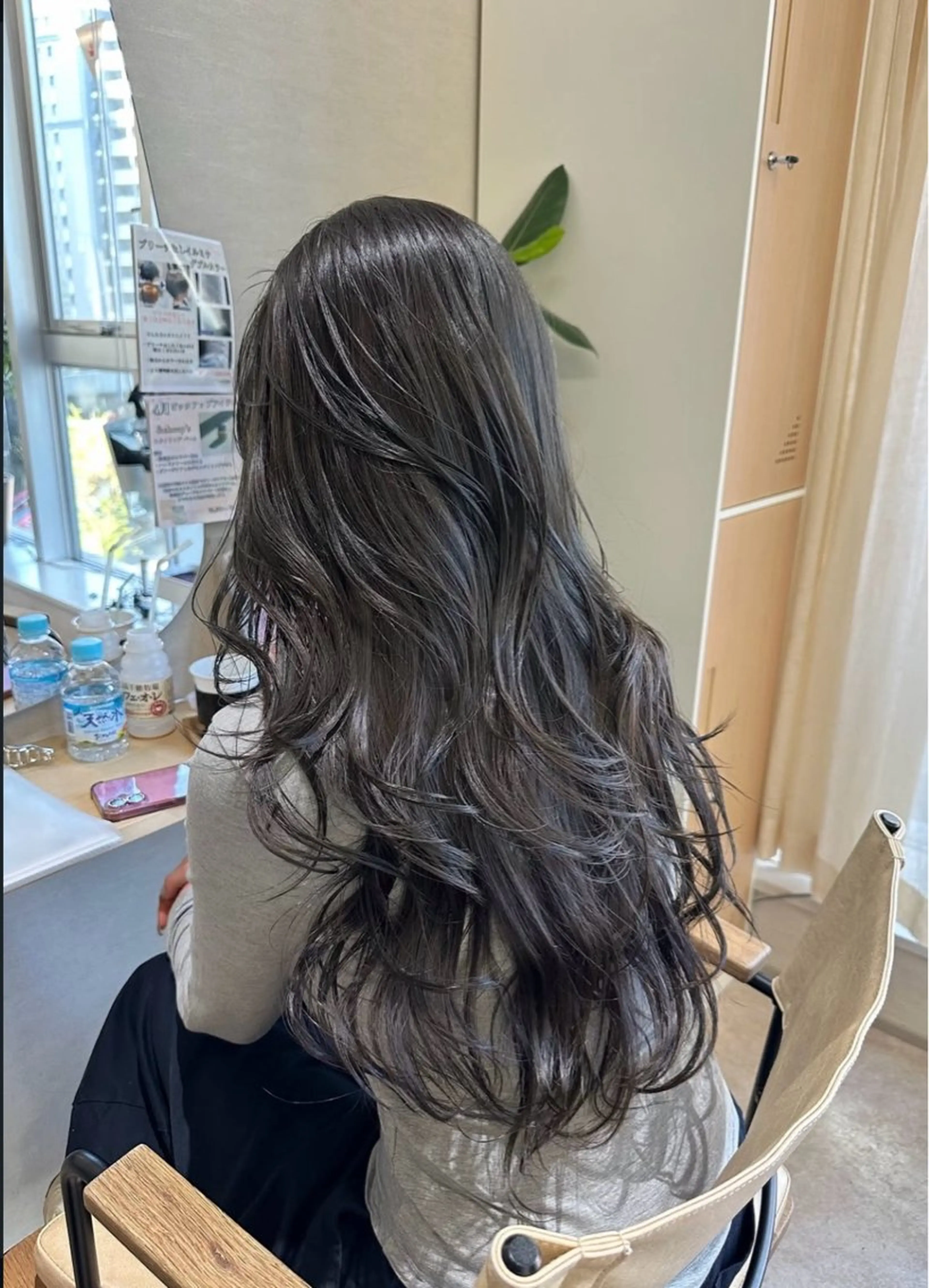 ロング 梅田🩵/透明感 花音のヘアスタイル