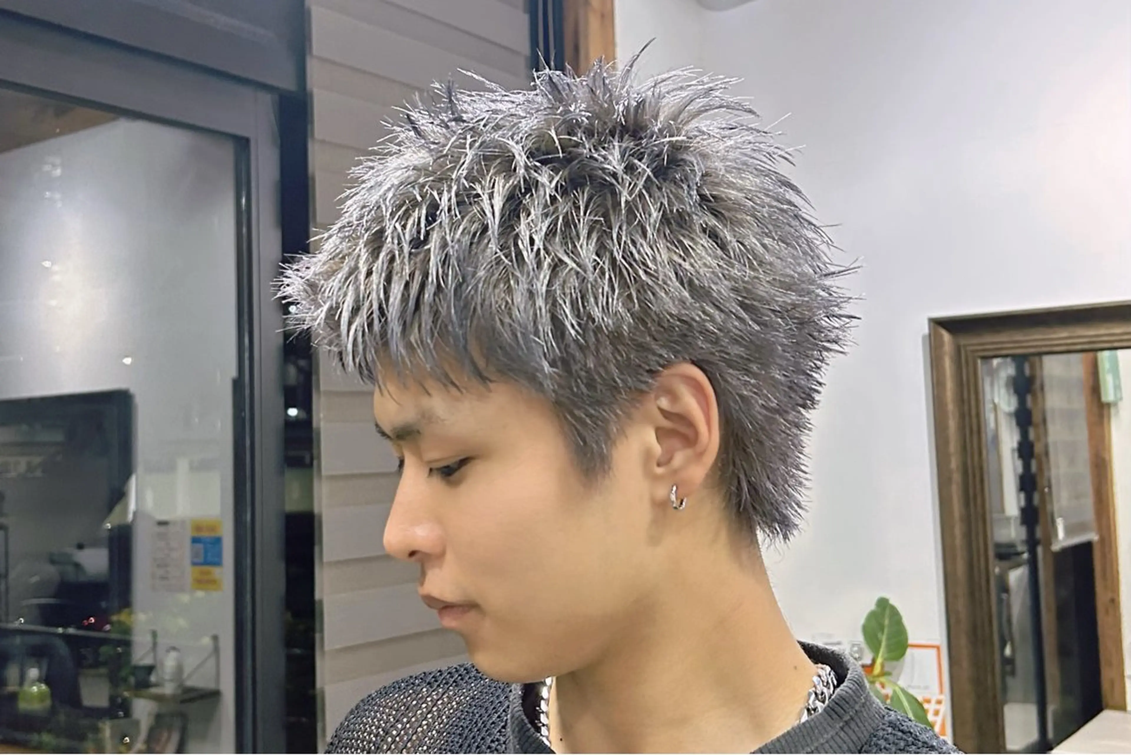 ショート カラー メンズ スパイキーショート ショートヘア メンズパーマ✨️村越 雄斗のヘアスタイル