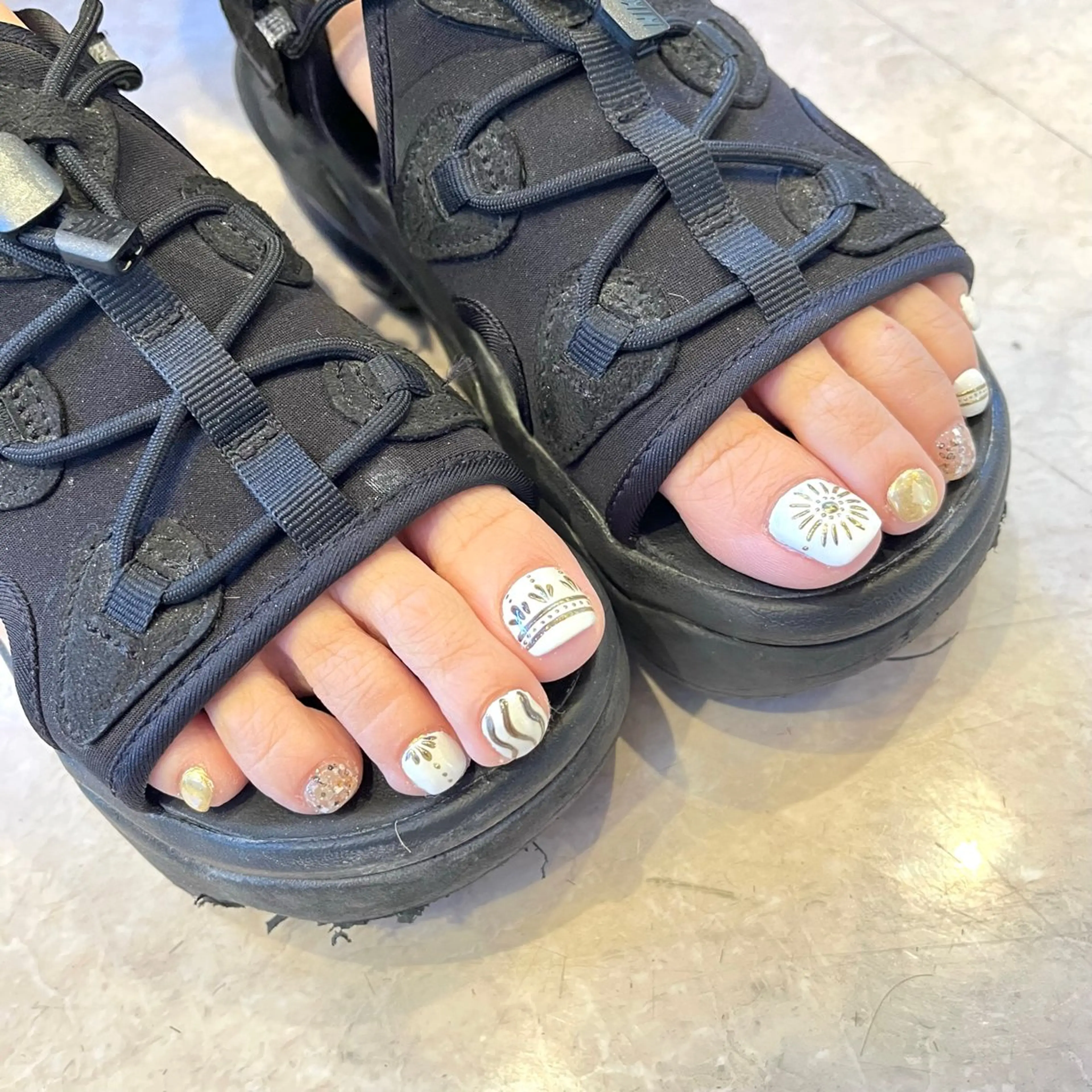 ネイル 脇坂 千晶のネイルデザイン