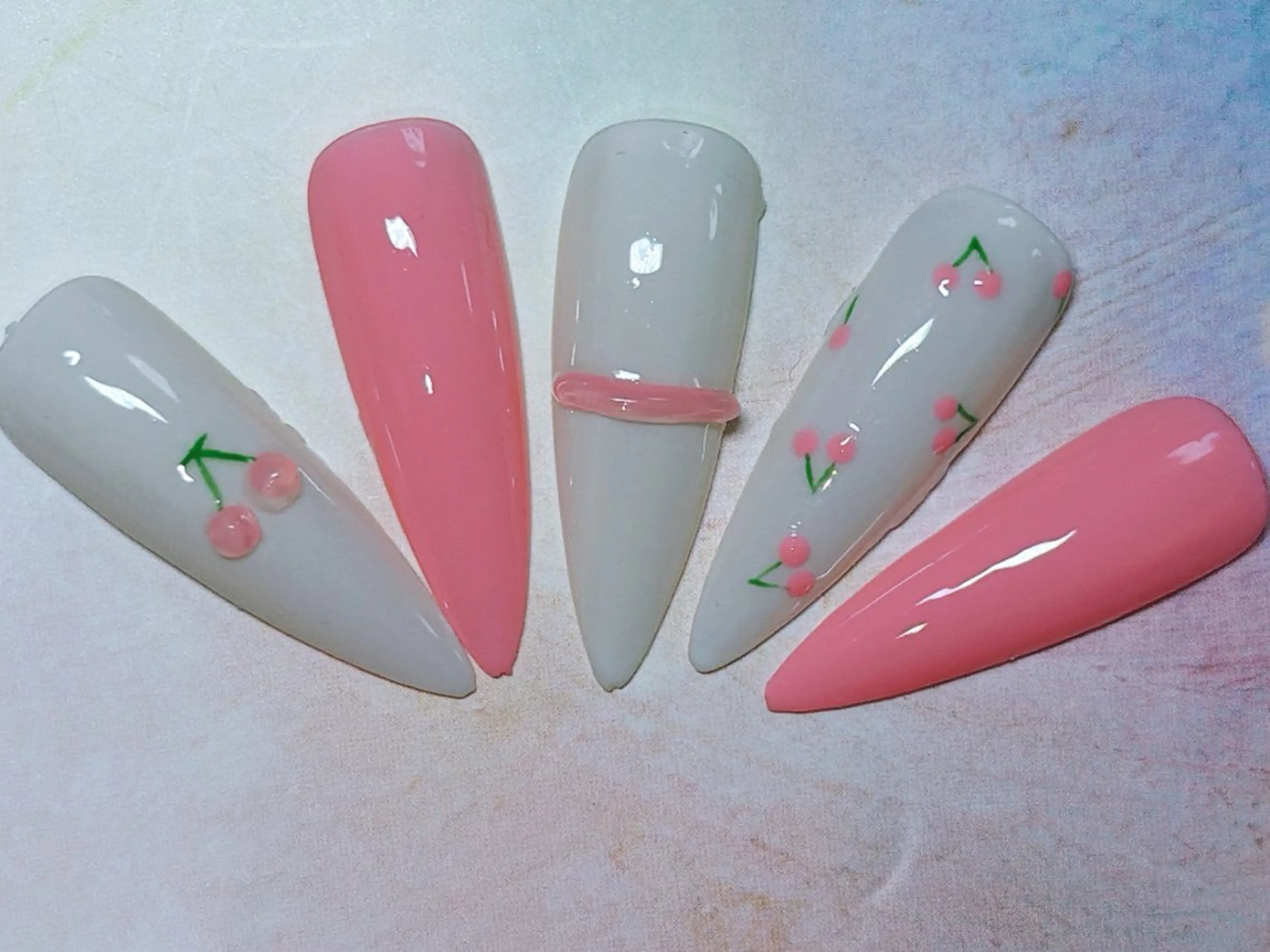 ネイル ハンドネイル Moon's🌙🪄 Shioriのネイルデザイン