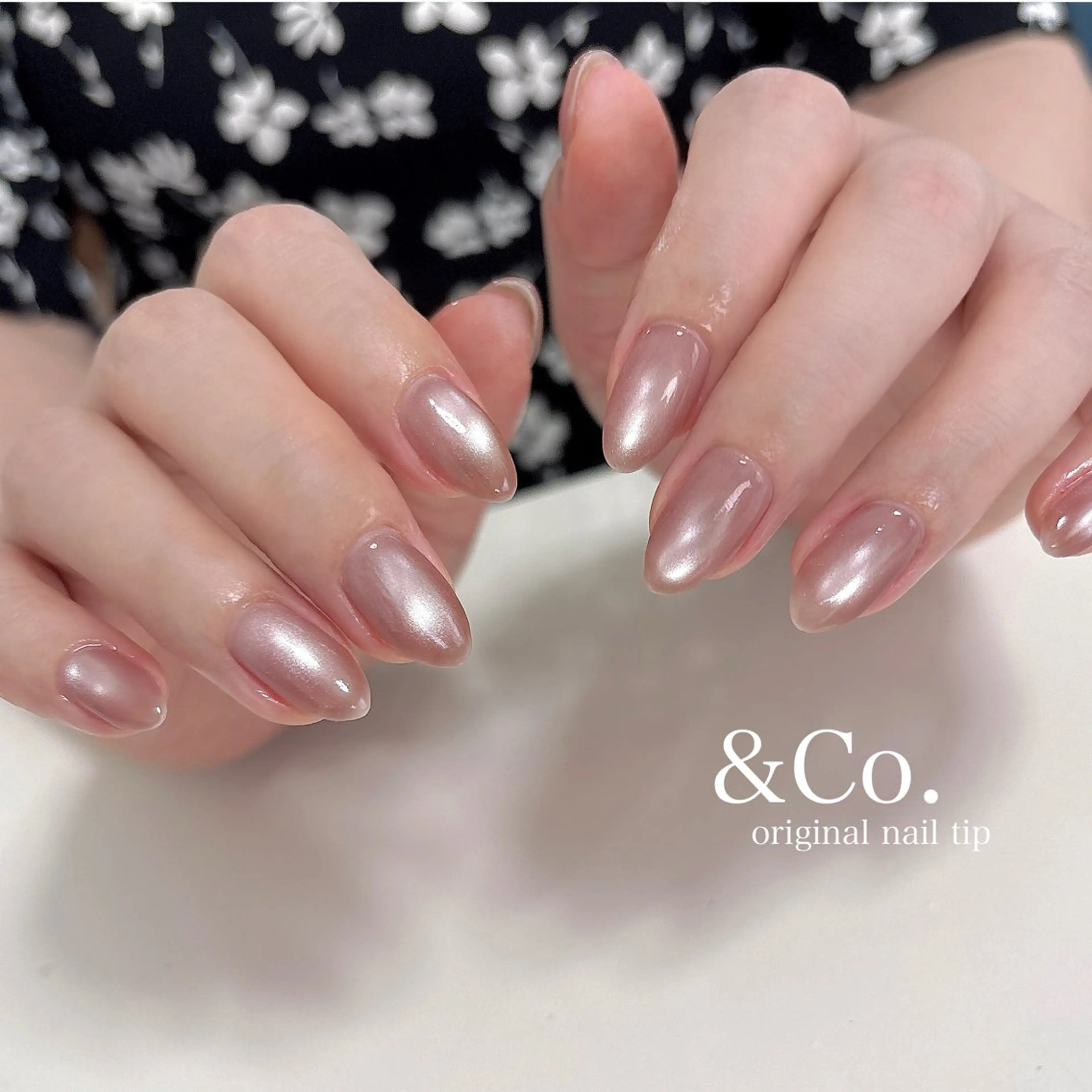 ネイル ピンク ハンドネイル ハンドケア Lilly Co.のネイルデザイン