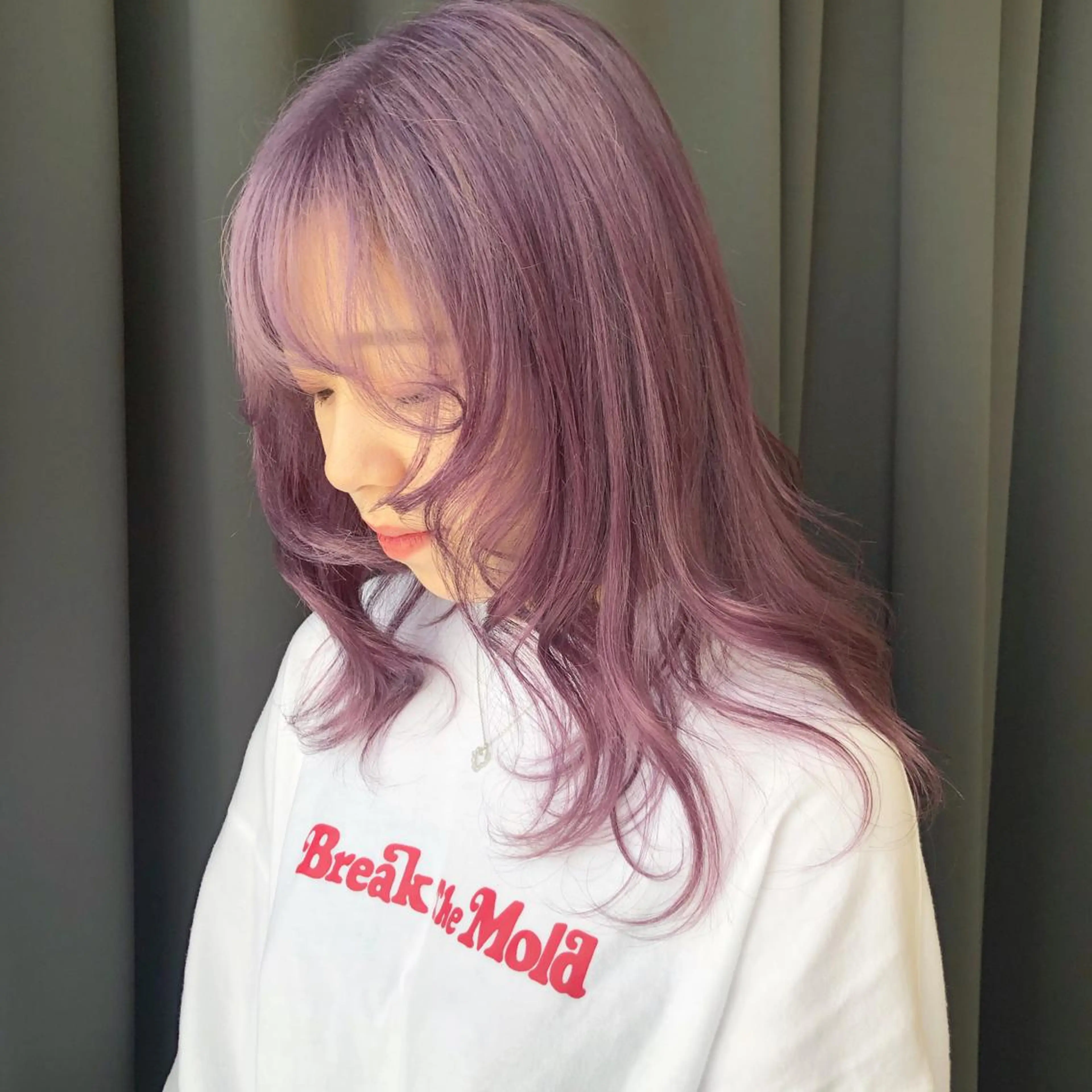 セミロング カラー ラベンダーカラー ORIKA 美容室のヘアスタイル