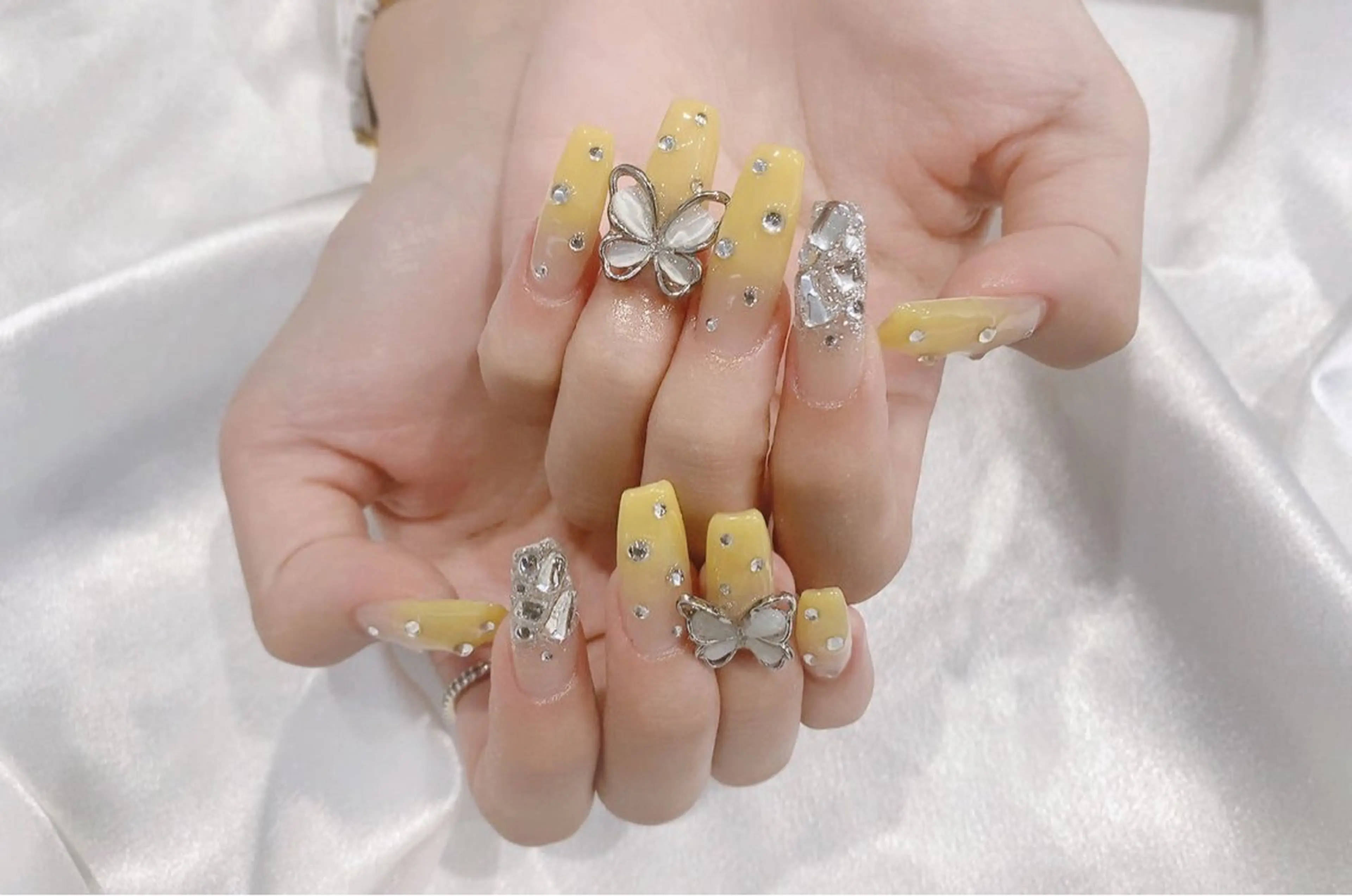 ネイル ハンドネイル ハンドケア Sachi Nail上野のネイルデザイン