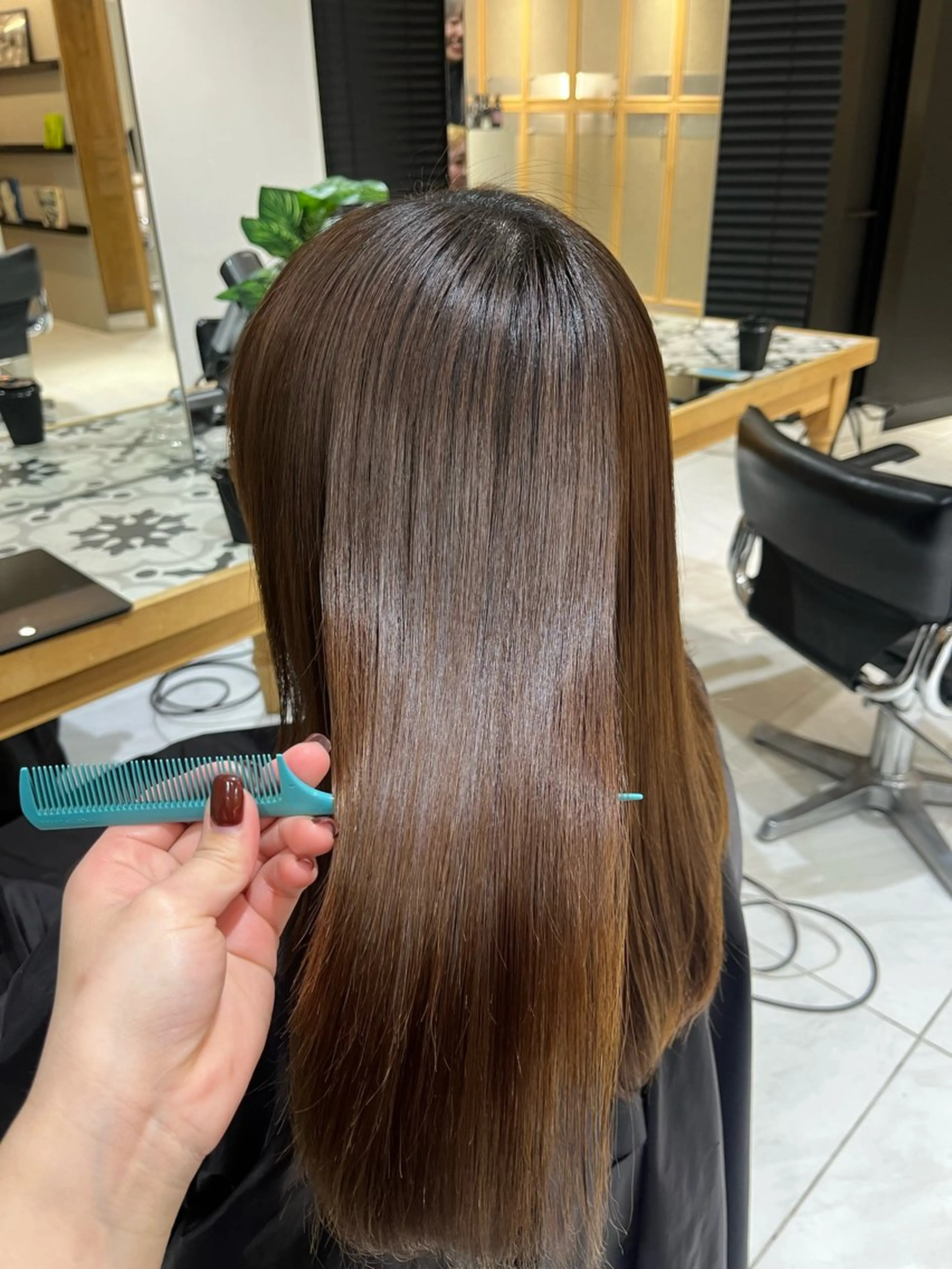 セミロング パーマ 縮毛矯正 トリートメント ナミ🩶暗髪/暖色 ❤️/透明感/縮毛のヘアスタイル