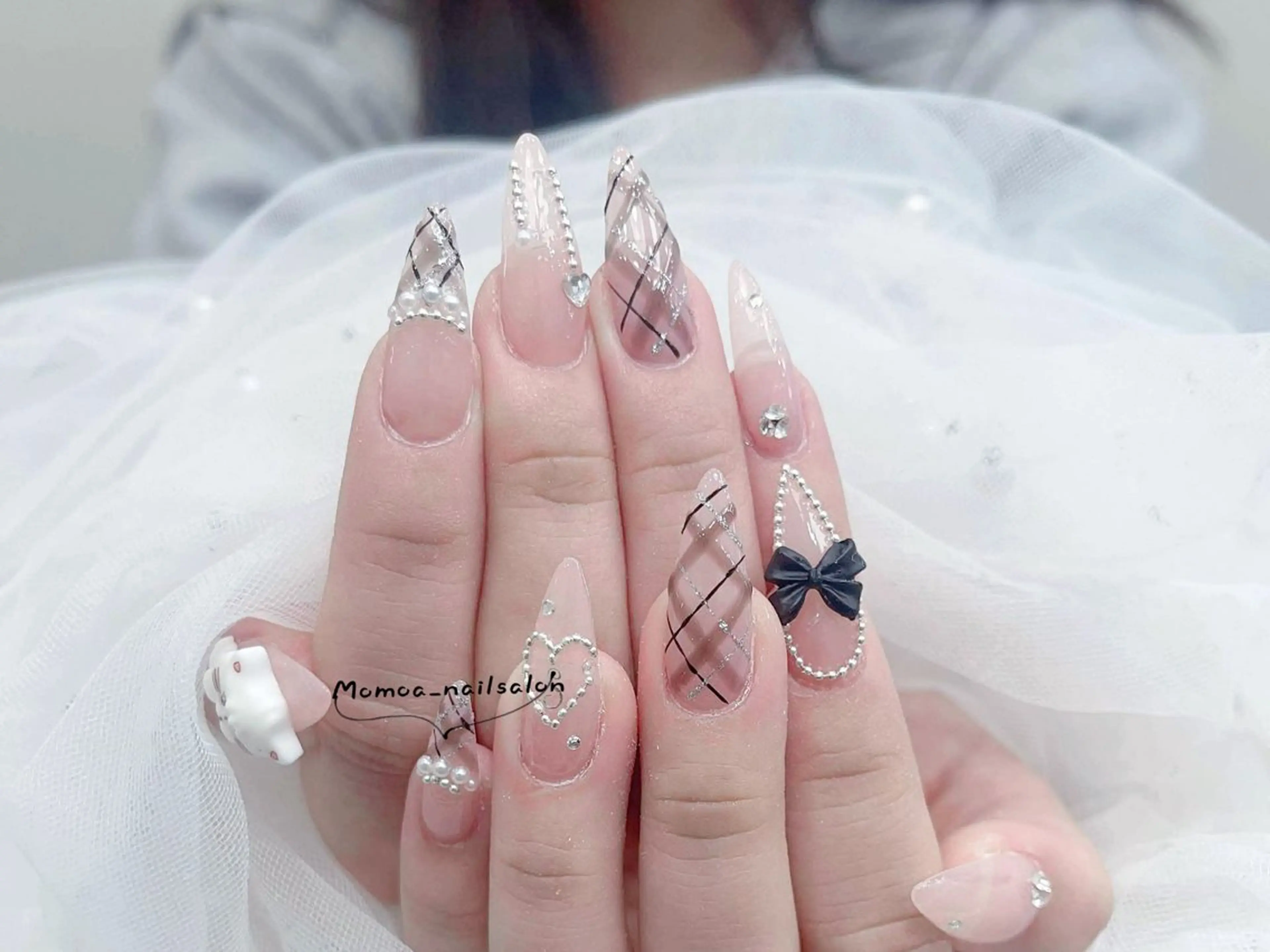 ネイル ハロウィン キラキラネイル 韓国ネイル スカルプネイル ハンドネイル MoMoA Nail ネイル長さ出し専門店のネイルデザイン