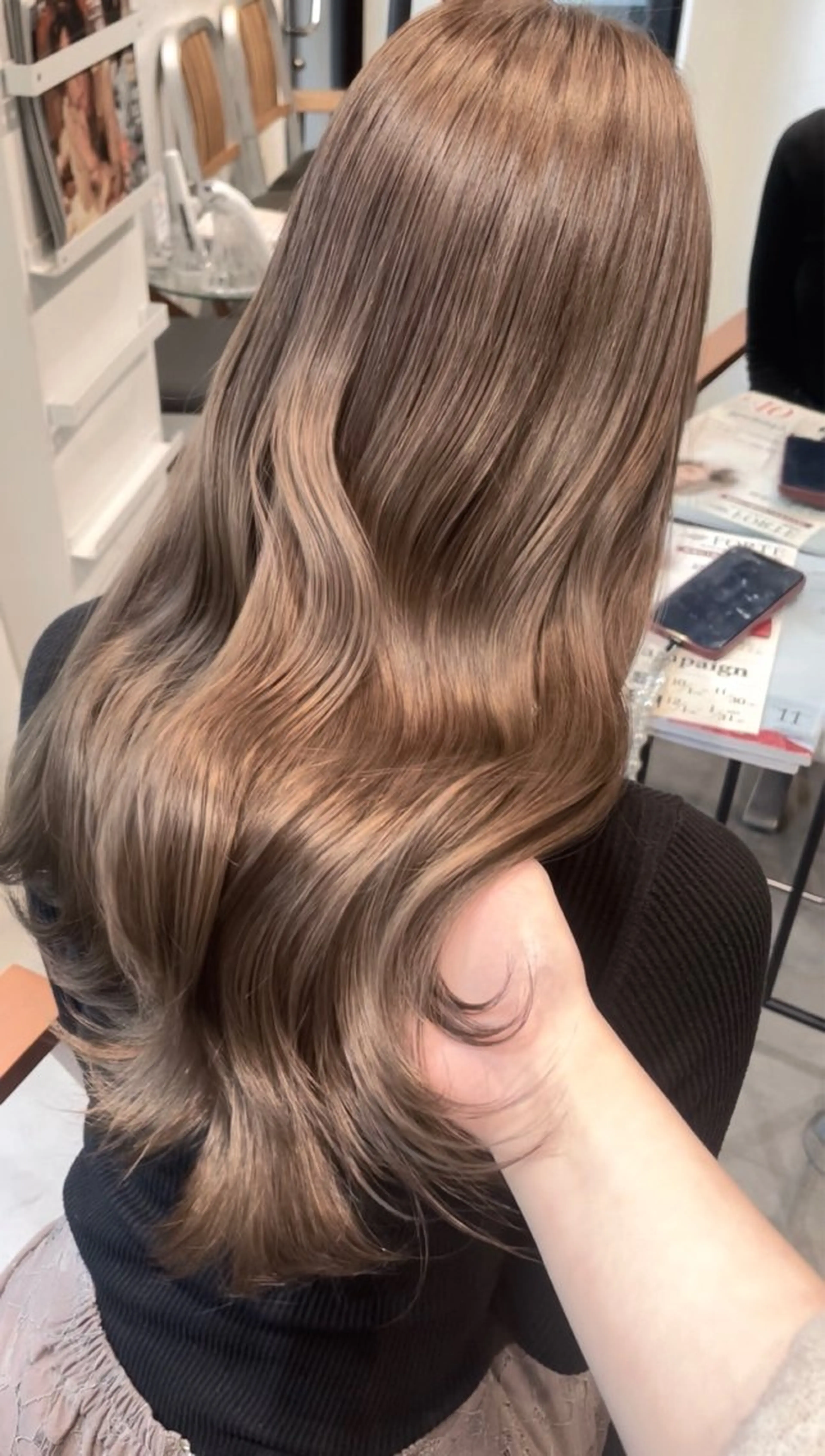 ロング カラー ベージュカラー ケアカラー 透明感カラー ラテベージュ 髪質改善 ‎Lby home 🪽mikuのヘアスタイル