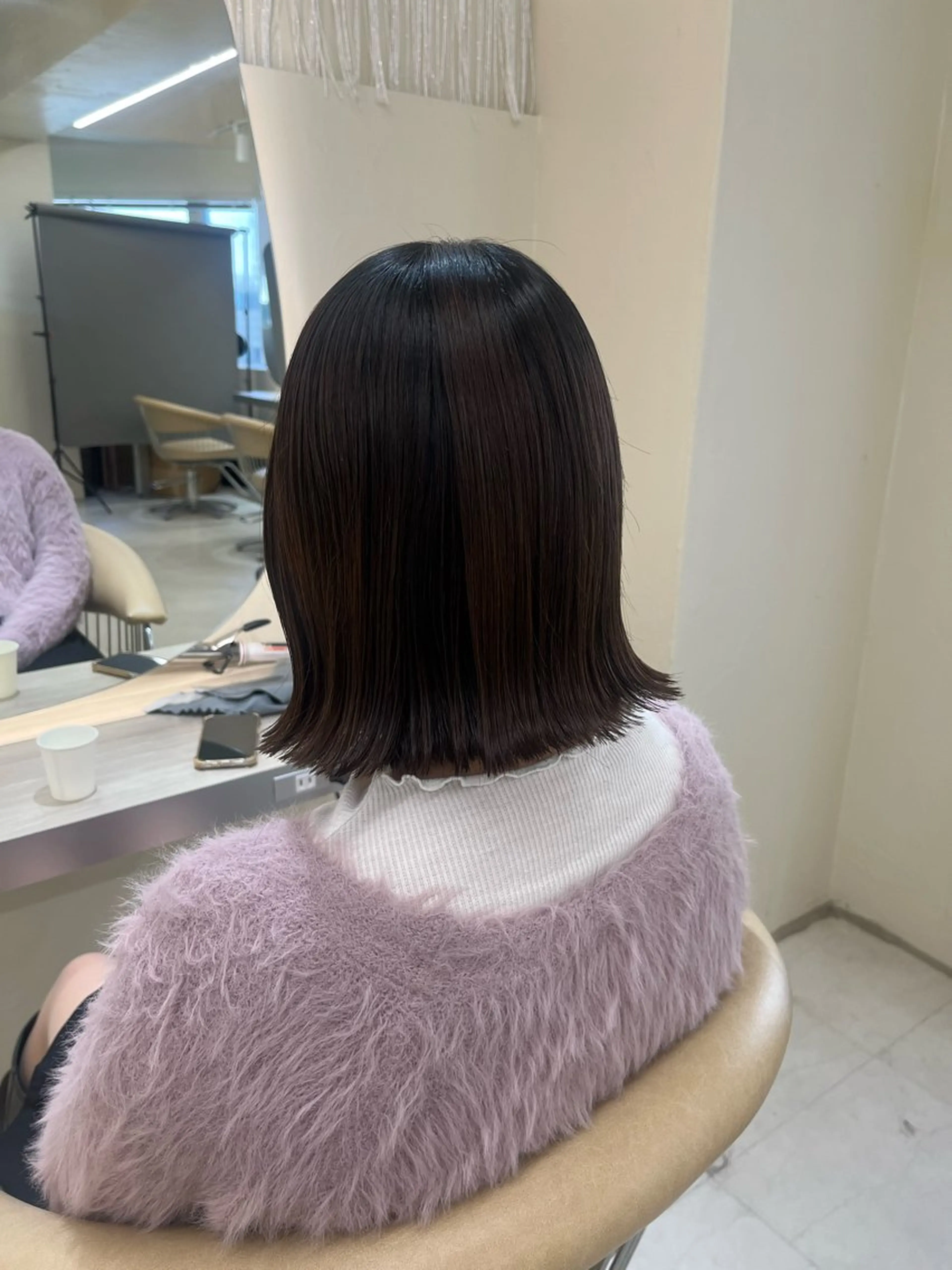 ミディアム カット 切りっぱなしボブ/ 艶カラー/綾莉のヘアスタイル