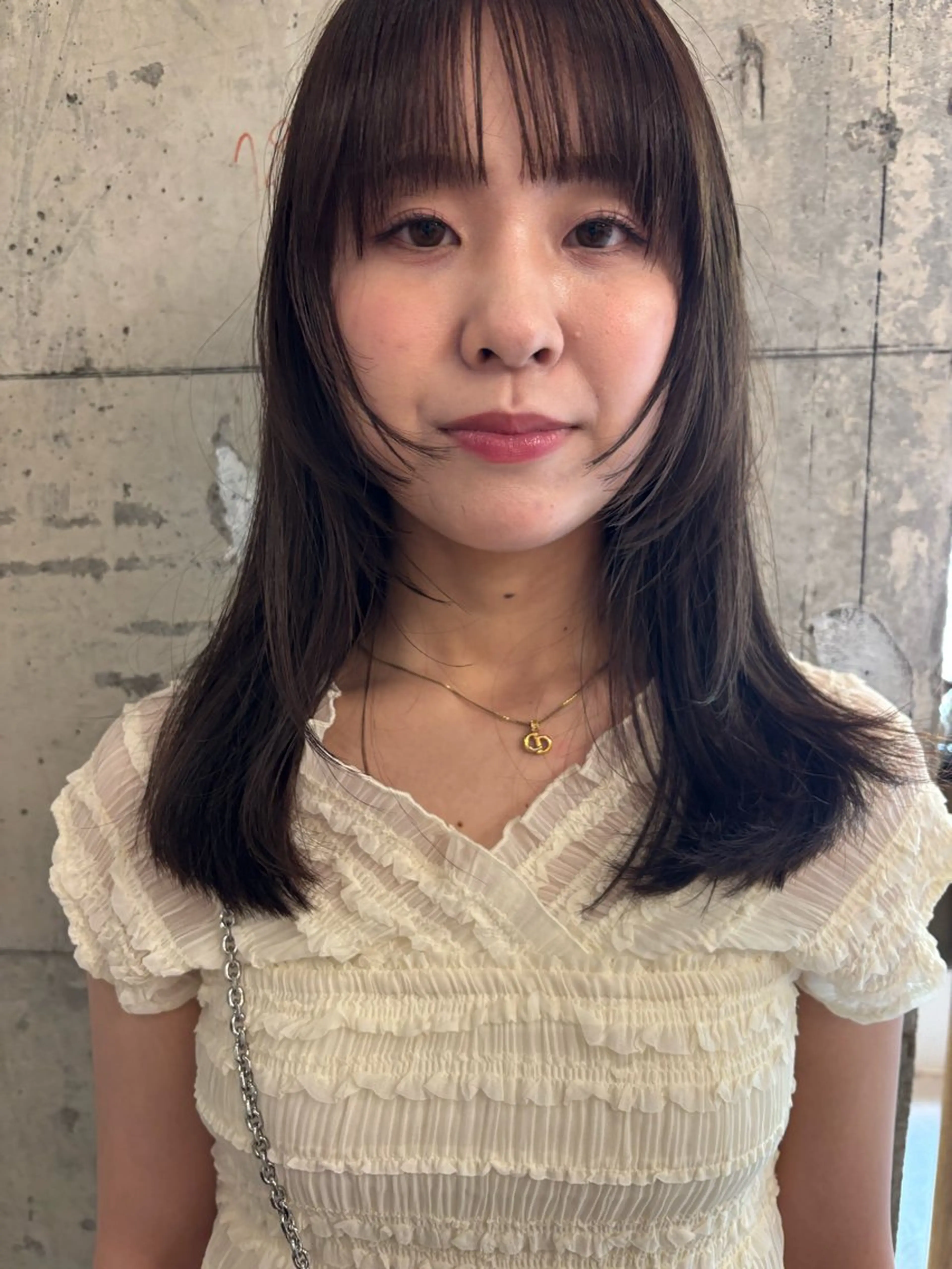ミディアム カラー アッシュ ブラウンカラー グレージュ レイヤーカット 永田 愛莉のヘアスタイル