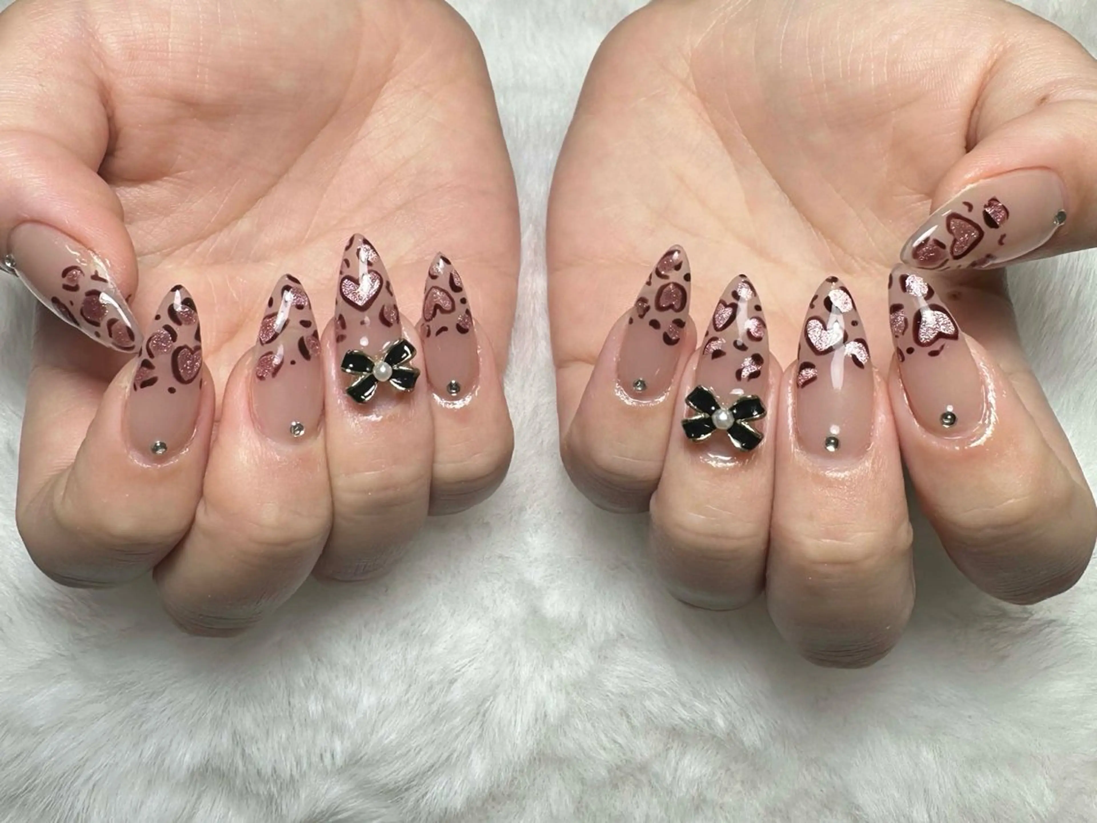 ネイル アートネイル フレンチネイル ジェルネイル グラデーション 韓国ネイル ハンドネイル ハンドケア さくら💮💮 【オフ無料】のネイルデザイン