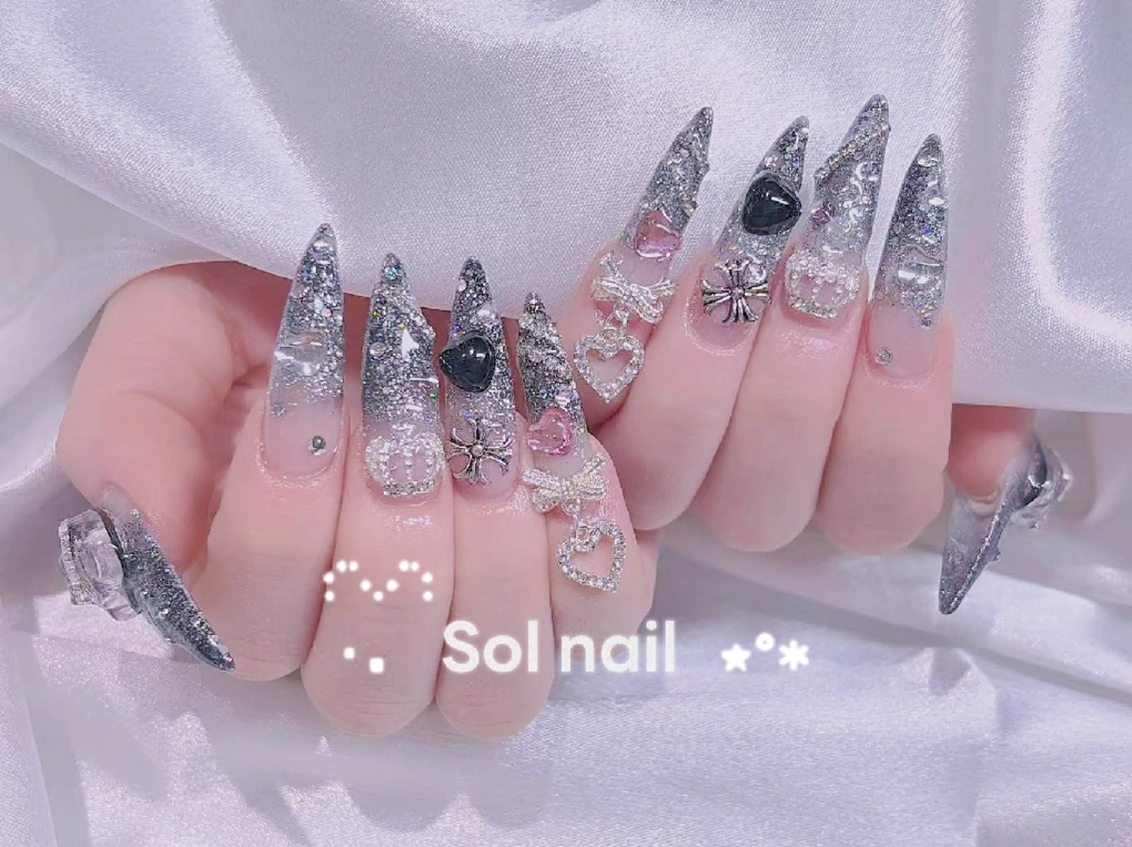 ネイル 成人式 ジェルネイル マグネットネイル パラジェル ワンホンネイル ハンドネイル ハンドケア Sol Nail ミネのネイルデザイン