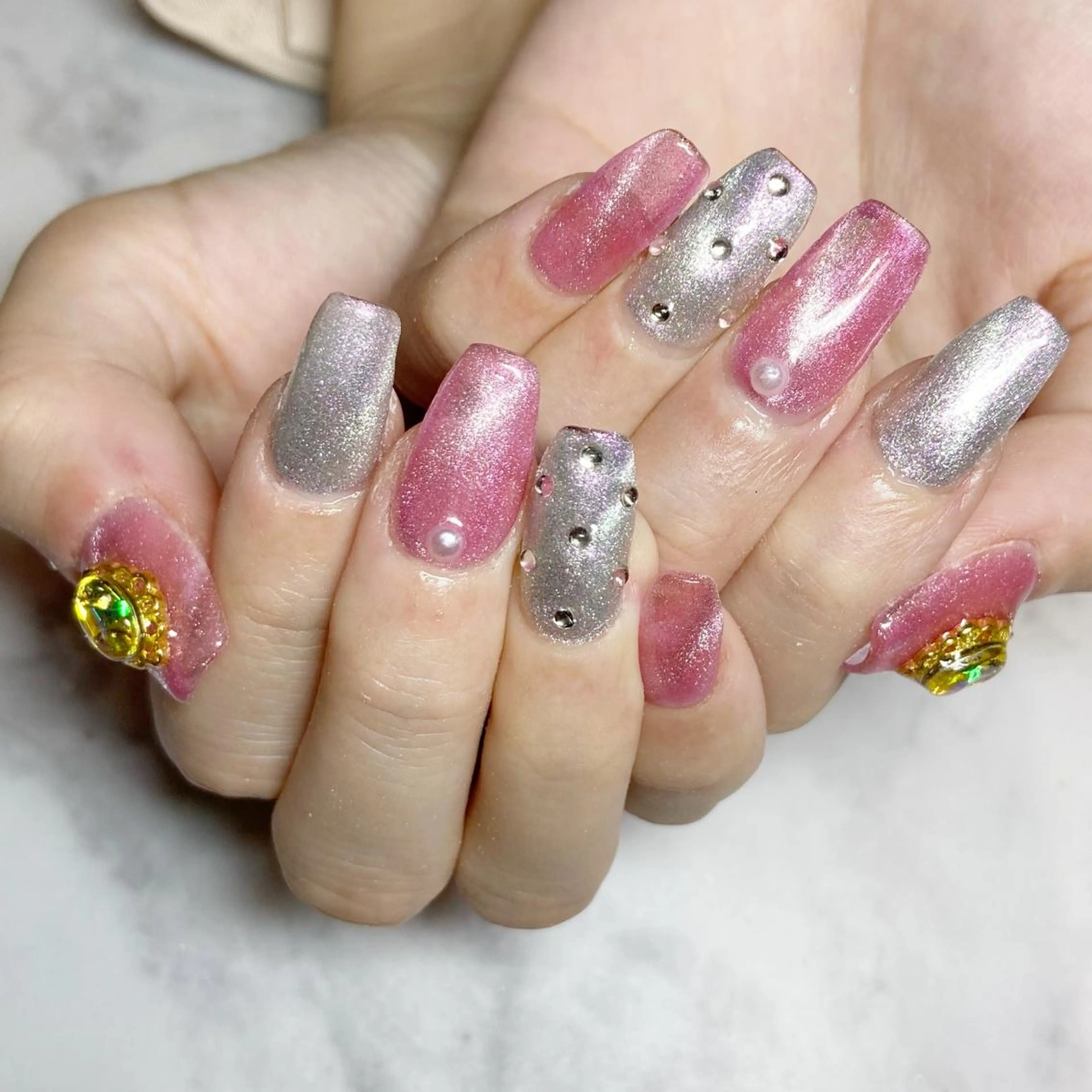 ネイル ハンドネイル YUN 💅のネイルデザイン
