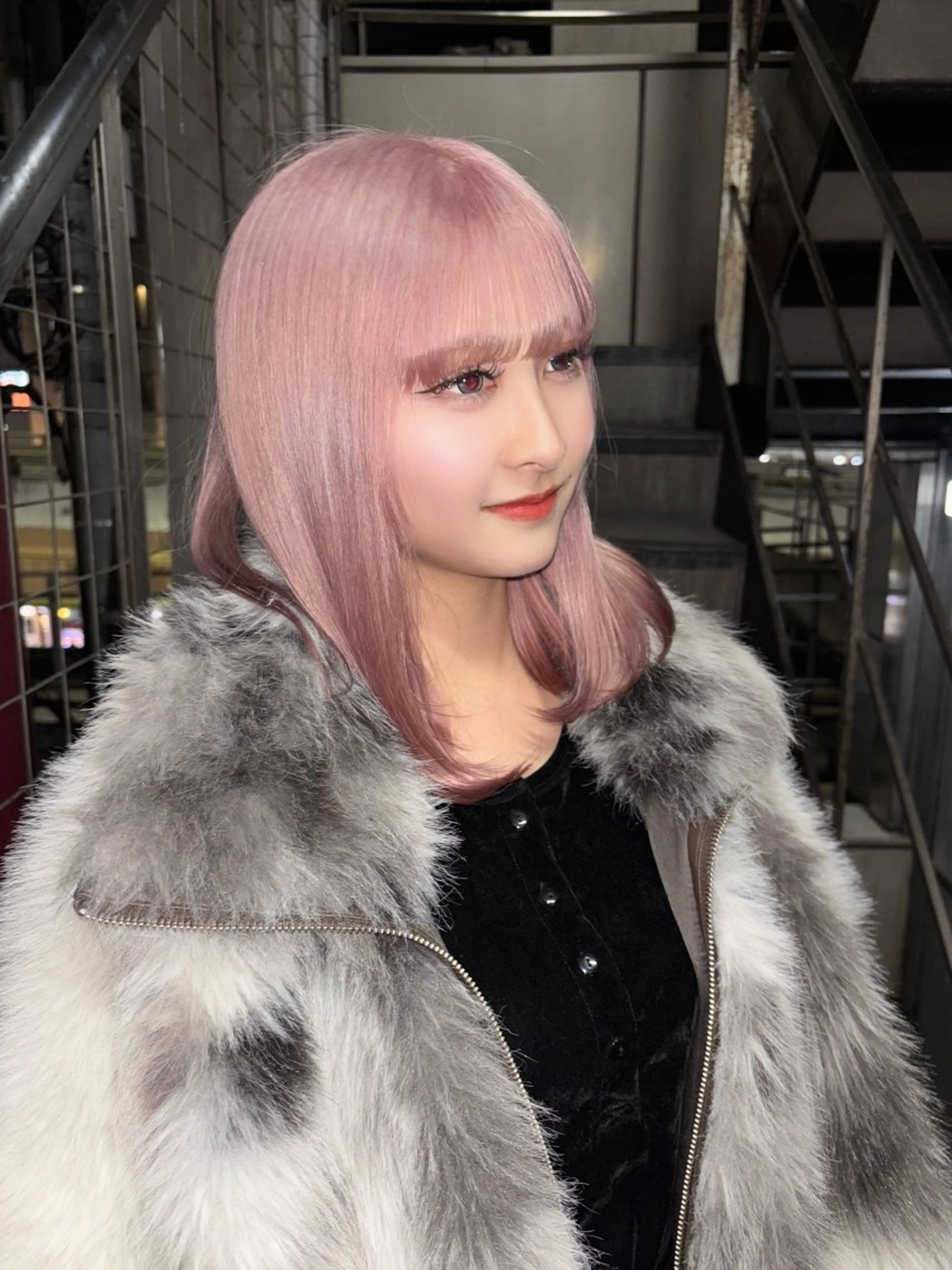 ミディアム ヘアカラー cope'u FARBE所属・issei 梅田ハイトーン⭐️のヘアスタイル