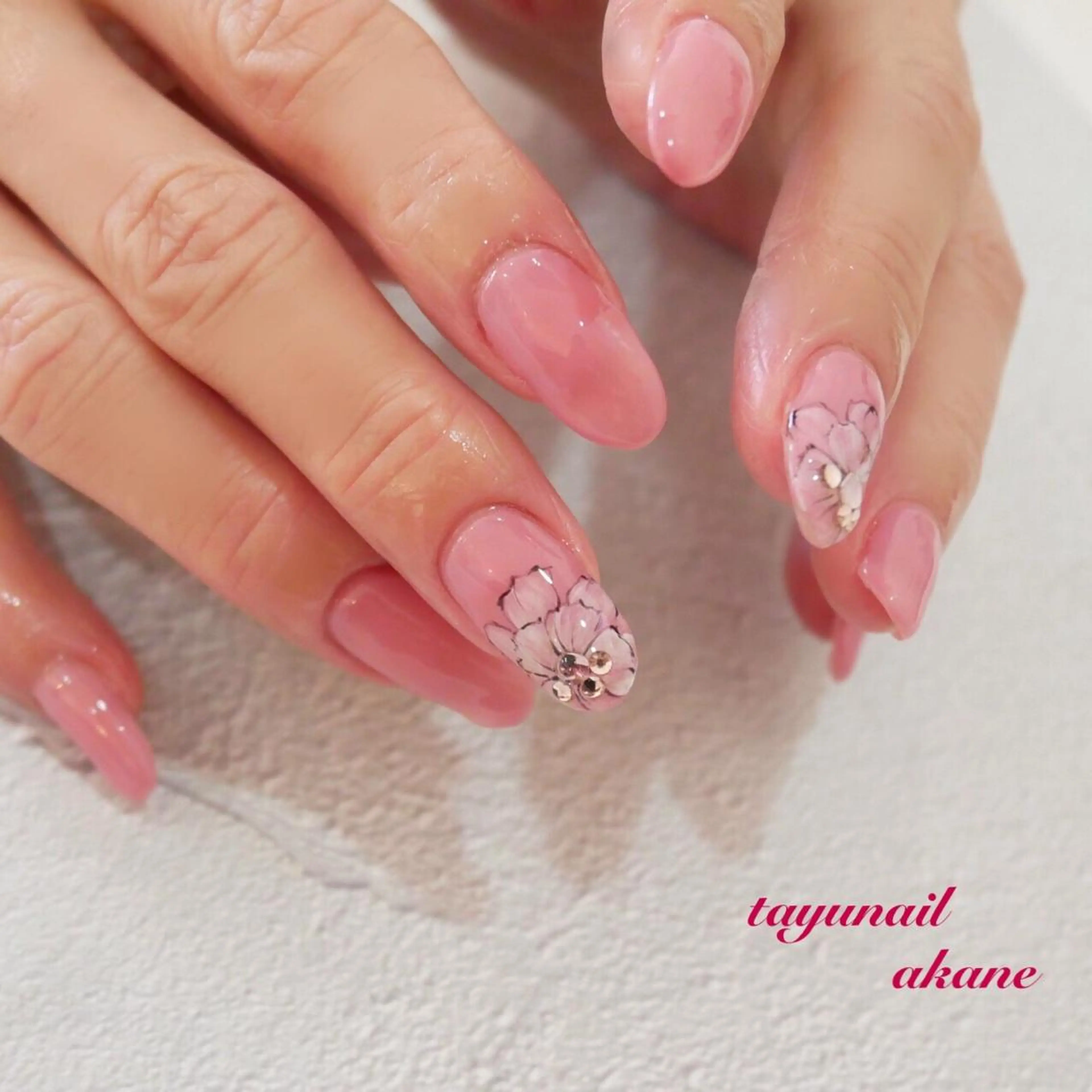 ネイル ブルー フラワーネイル ジェルネイル パラジェル ピンク ハンドネイル ネイルサロン 【たゆnail】のネイルデザイン