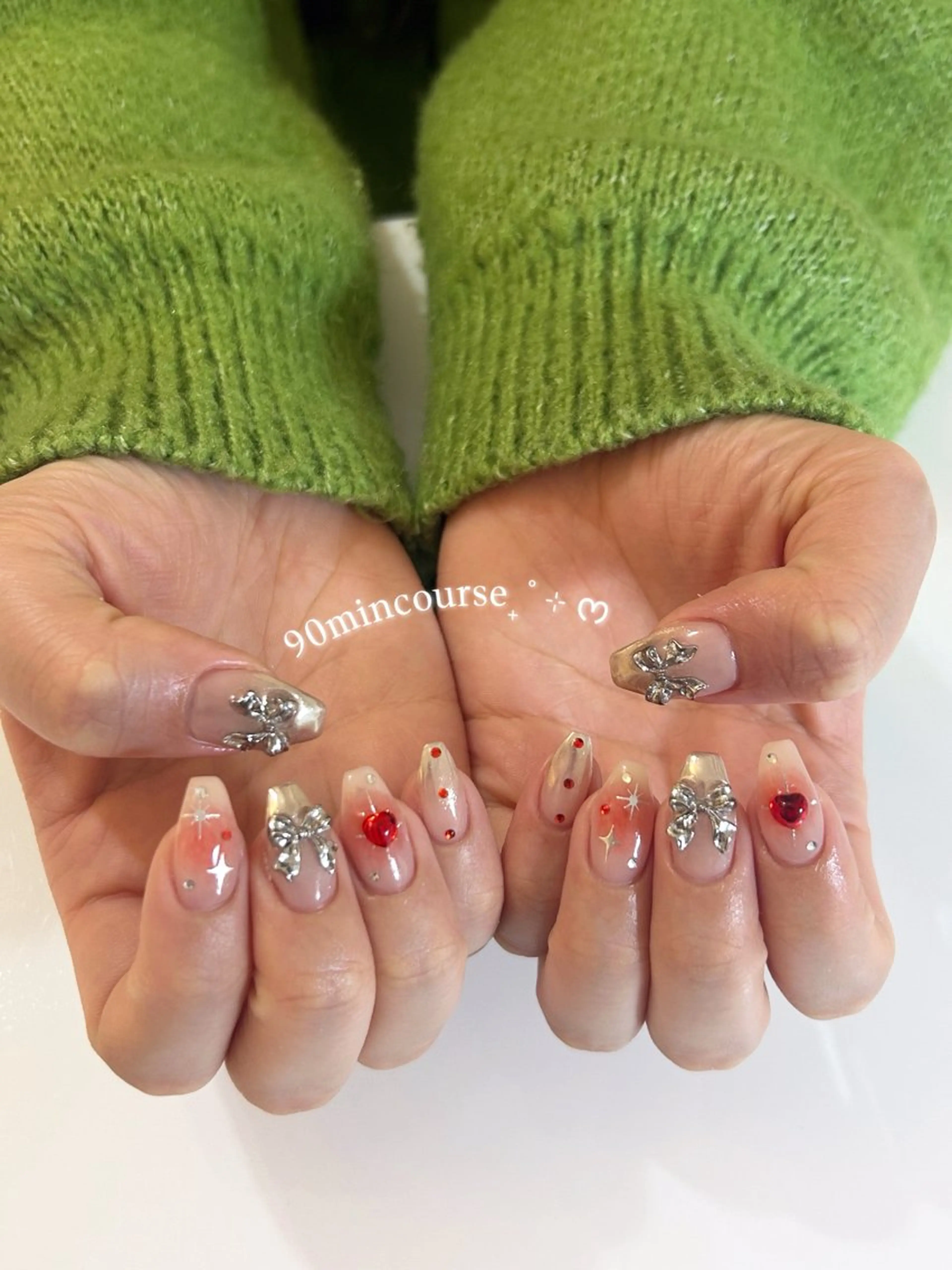 ネイル ハンドネイル ViViA momokaのネイルデザイン