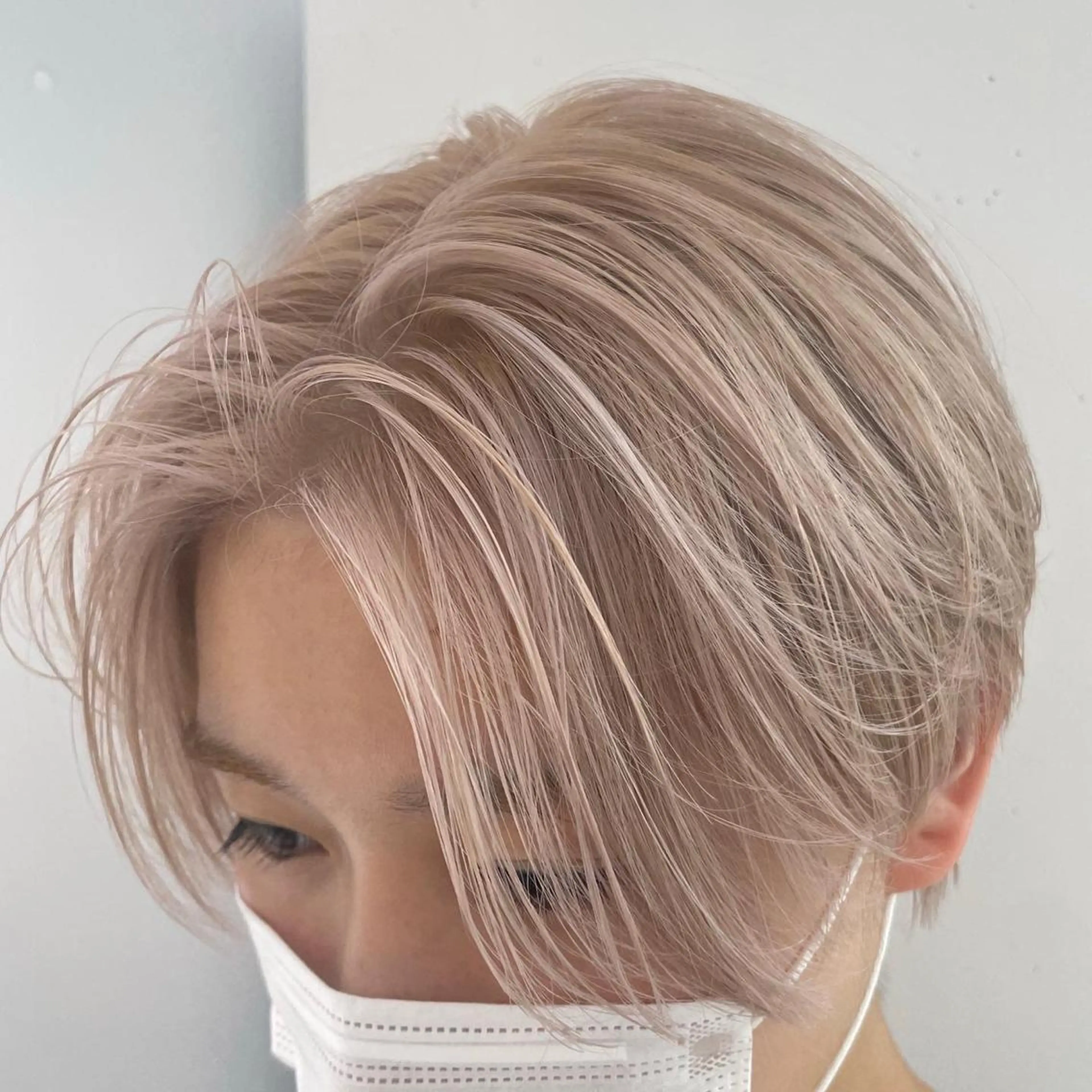 ショート カラー バレイヤージュ ベージュカラー ブリーチ ケアブリーチ 透明感カラー レイヤーカット💖 Kaedeのヘアスタイル