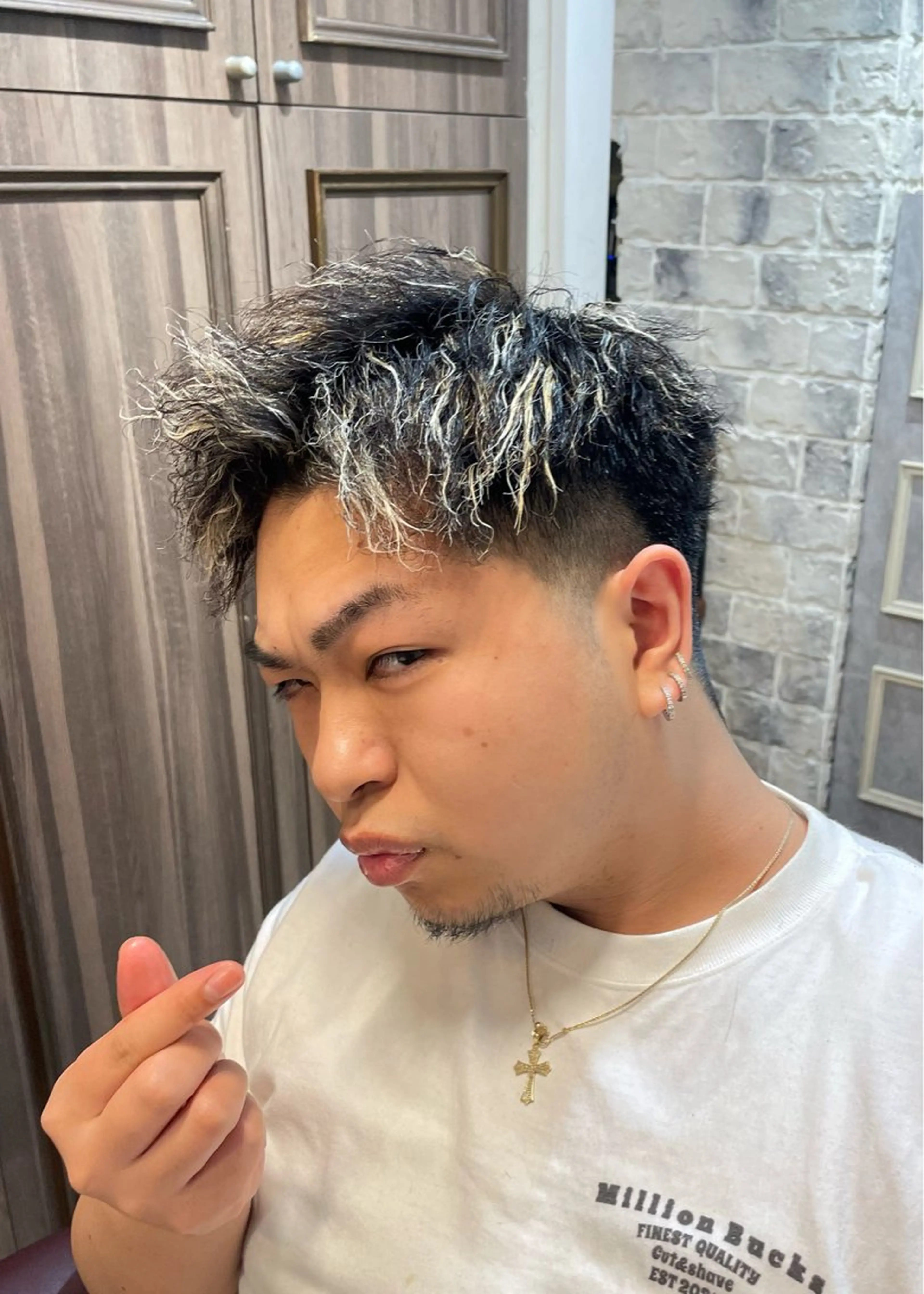 ショート パーマ メンズ カット無料 長利愛花のヘアスタイル