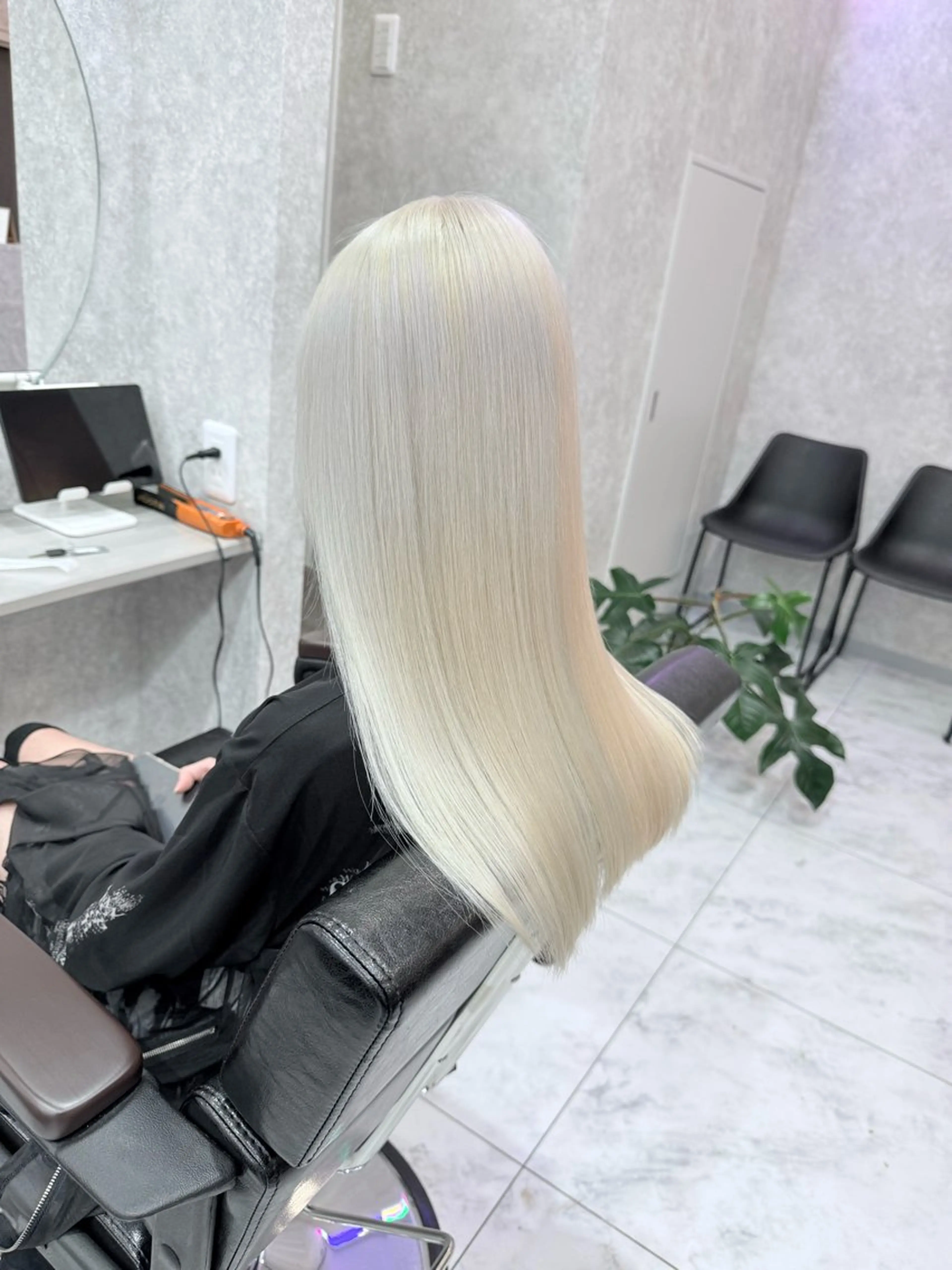 ミディアム カラー 🌺ハイトーン🌺 矢葺 なぎさ🌺🌺のヘアスタイル