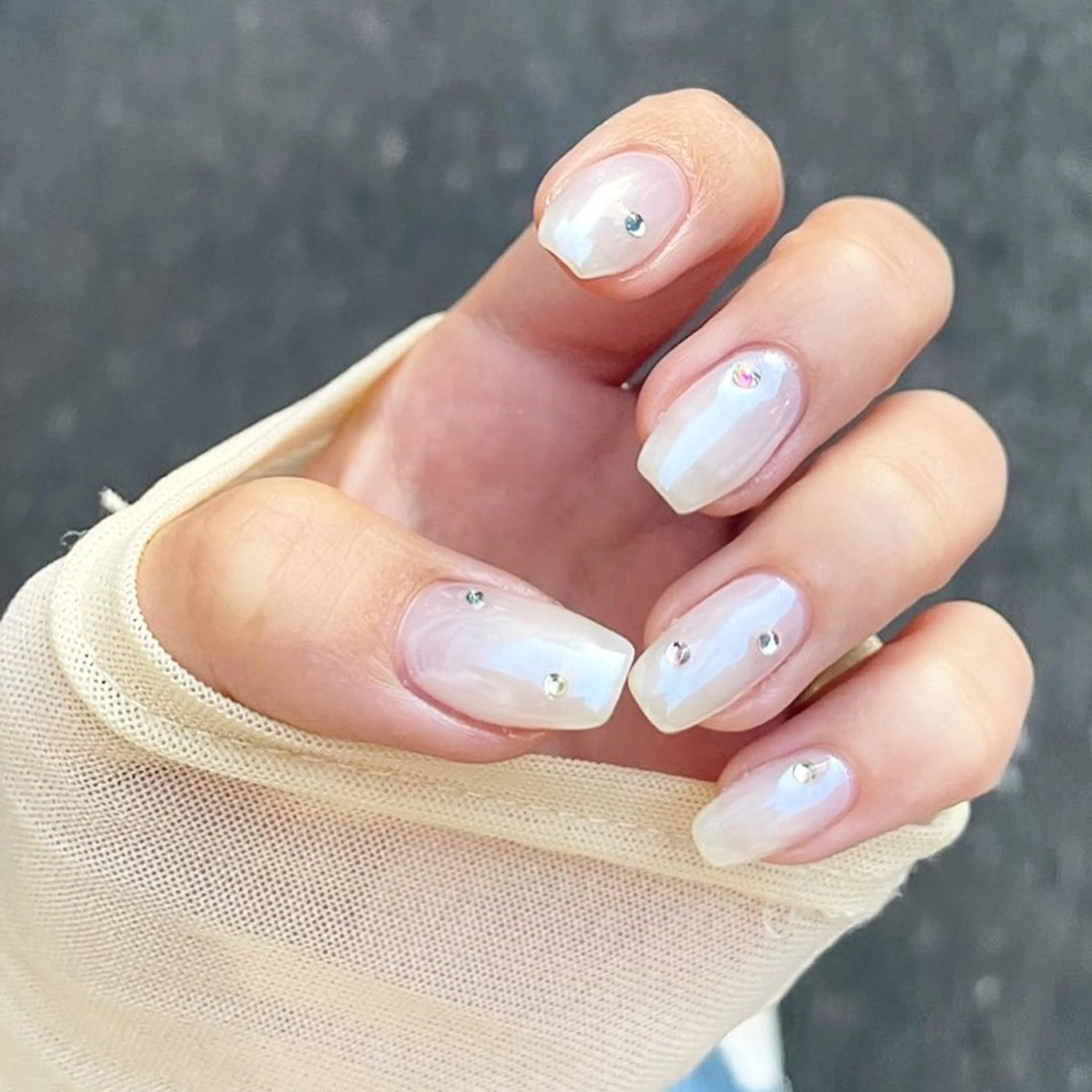 ネイル ミラーネイル 🫧Sunrich lu🤍のネイルデザイン