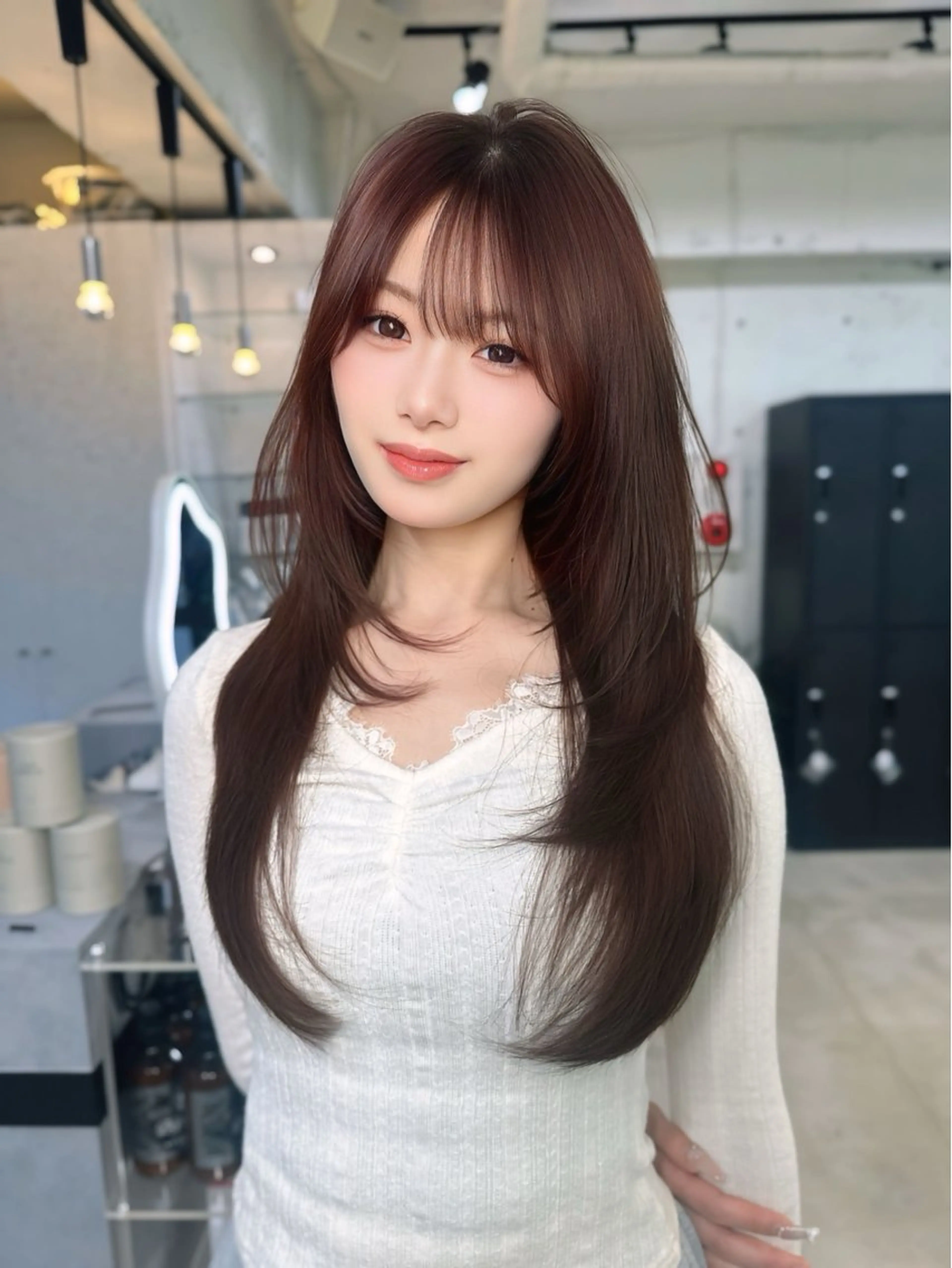 ロング カラー カット ヘアカラー トリートメント レイヤーカット 透明感カラーのヘアスタイル