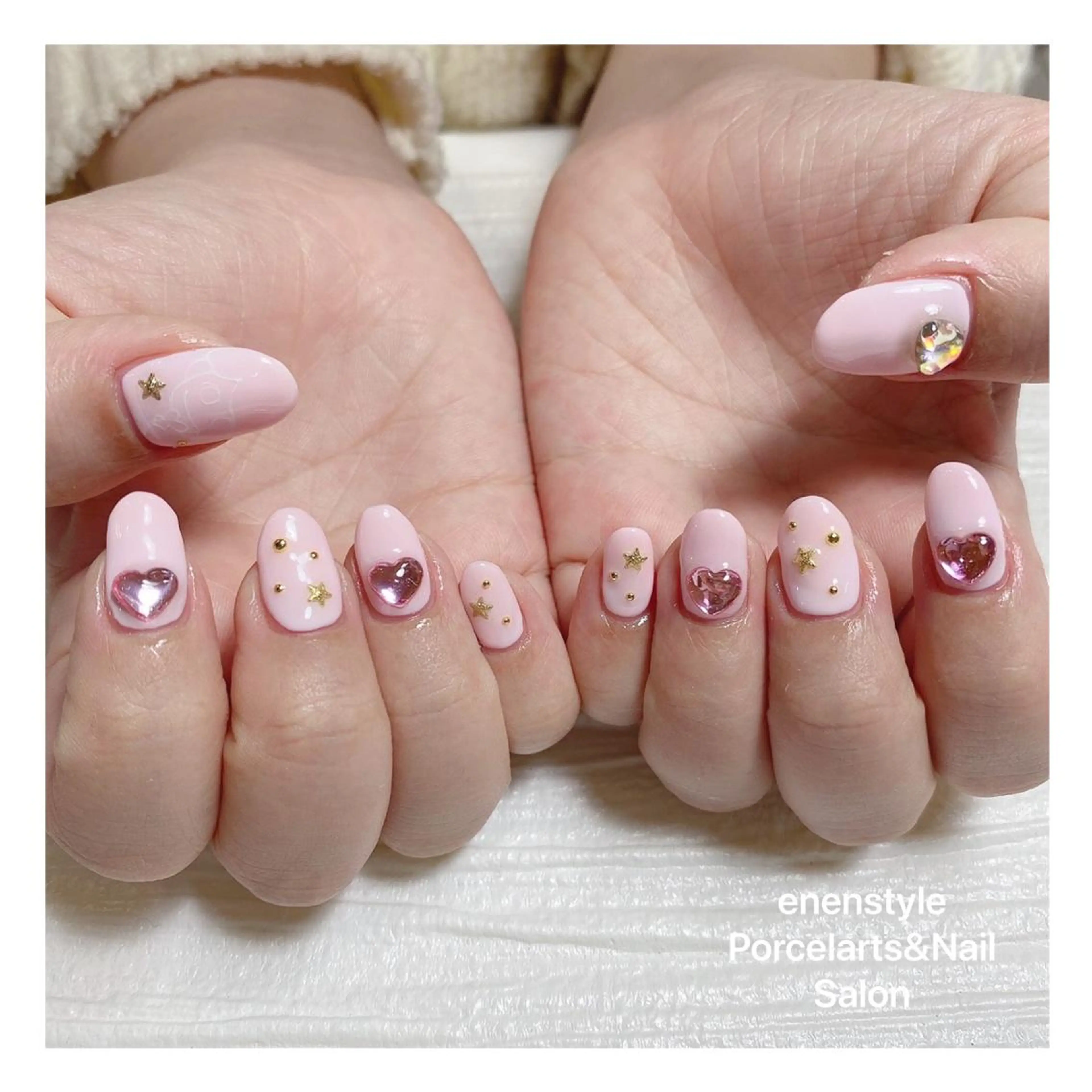 ミディアム ネイル ハンドネイル 👑enen style👑のネイルデザイン